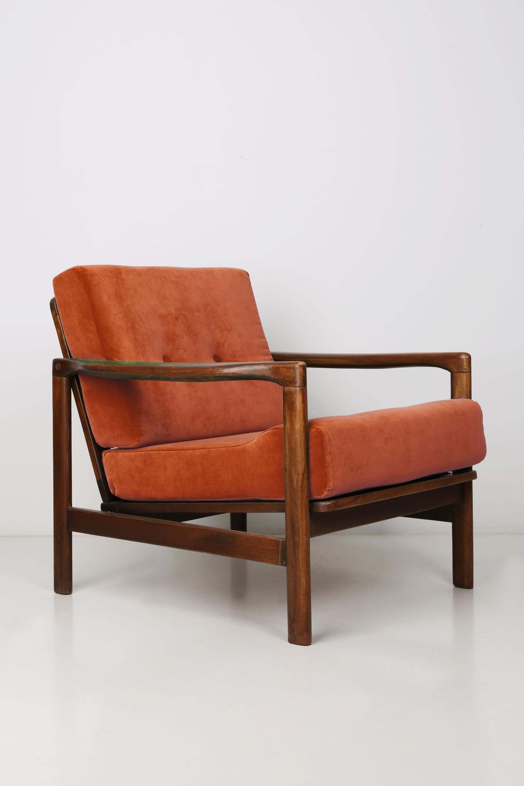Set Van Twee Mid Century Sierra Velvet Fauteuils, Zenon Baczyk, Jaren 1960 photo furniture
