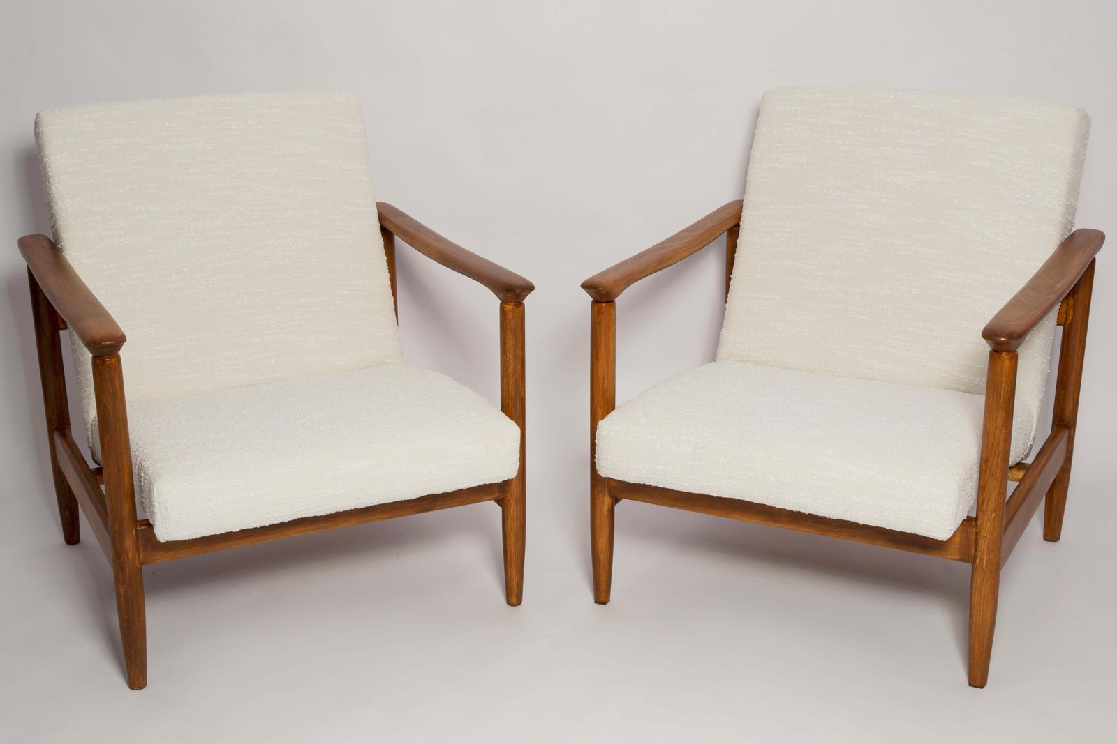 Paar Mid Century Witte Bouclé Fauteuils, Gfm 142, Edmund Homa, Europa, Jaren 1960 photo furniture