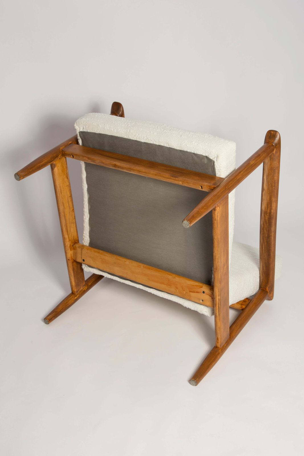 photo vintage Paar Mid Century Witte Bouclé Fauteuils, Gfm 142, Edmund Homa, Europa, Jaren 1960