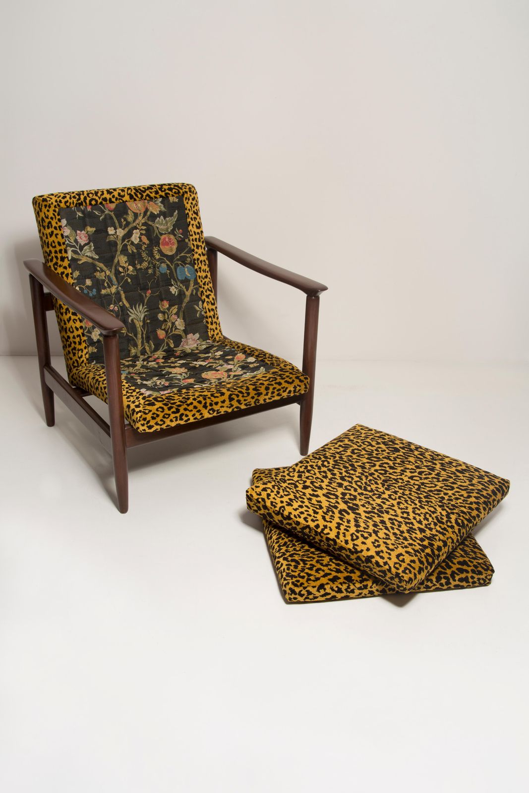 3061.0 Pair Of Midcentury Leopard Armchairs, Gfm 142, Edmund Homa, Europe, 1960s photo