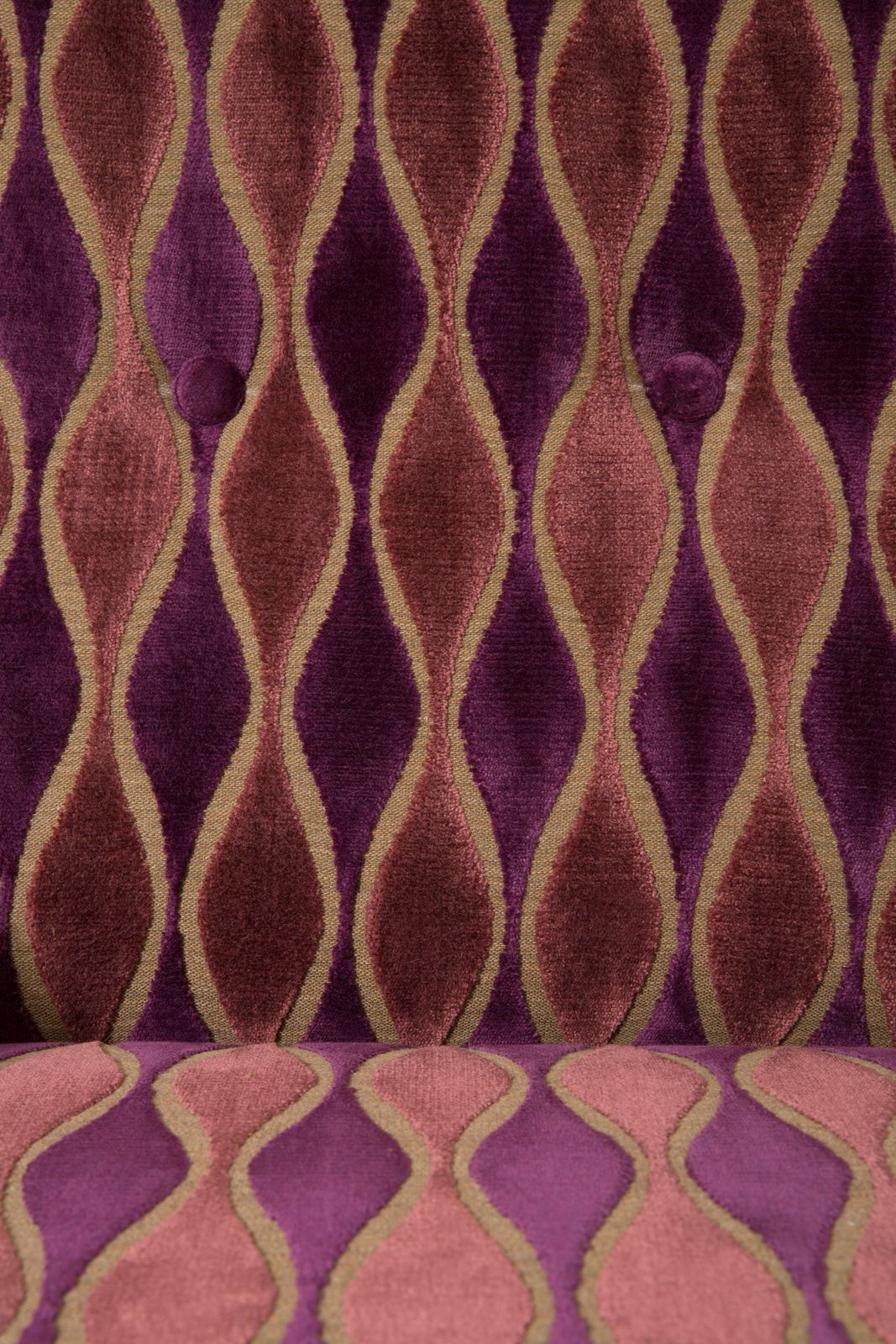 Meubels Paar Vintage Roze Fluwelen Fauteuils En Krukken, Edmund Homa, Europa, Jaren 1960 photo