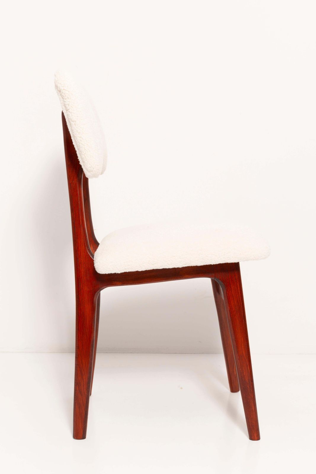 Zes Lichtcrème Bouclé 'Butterfly' Stoelen, Europa, Jaren 1960 photo buy