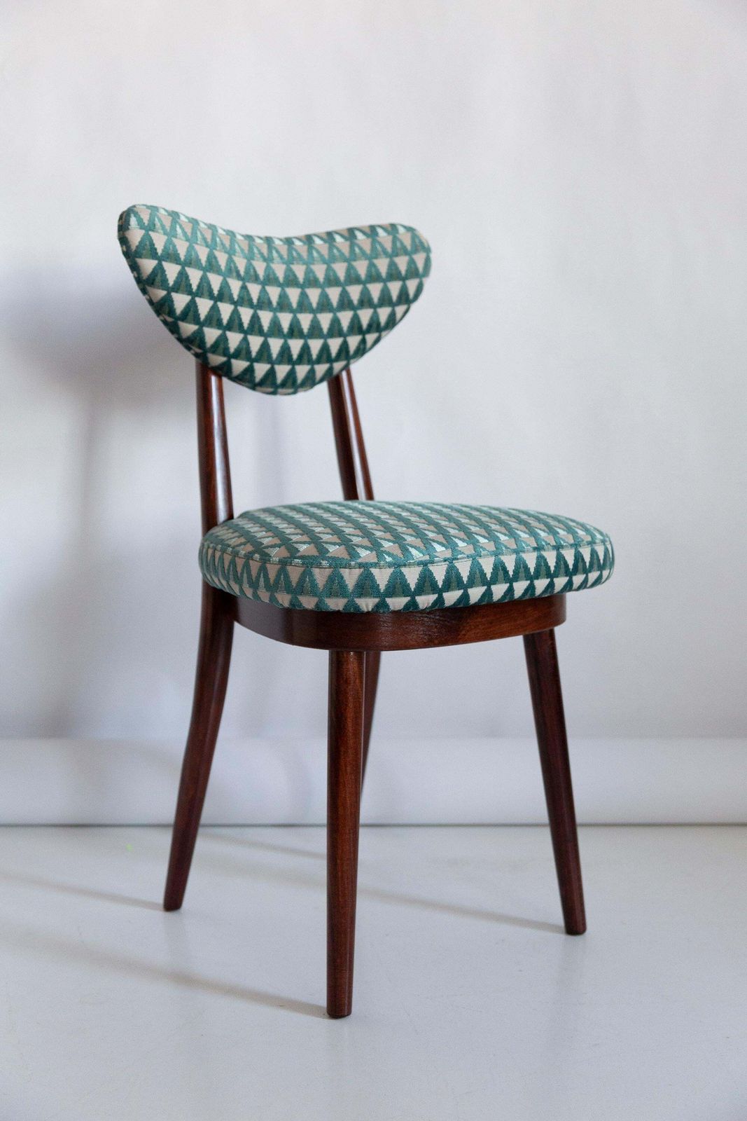 Set Of Six Mid Century Heart Chairs In Amuleto Green Velvet, Europe, 1960s photo buy