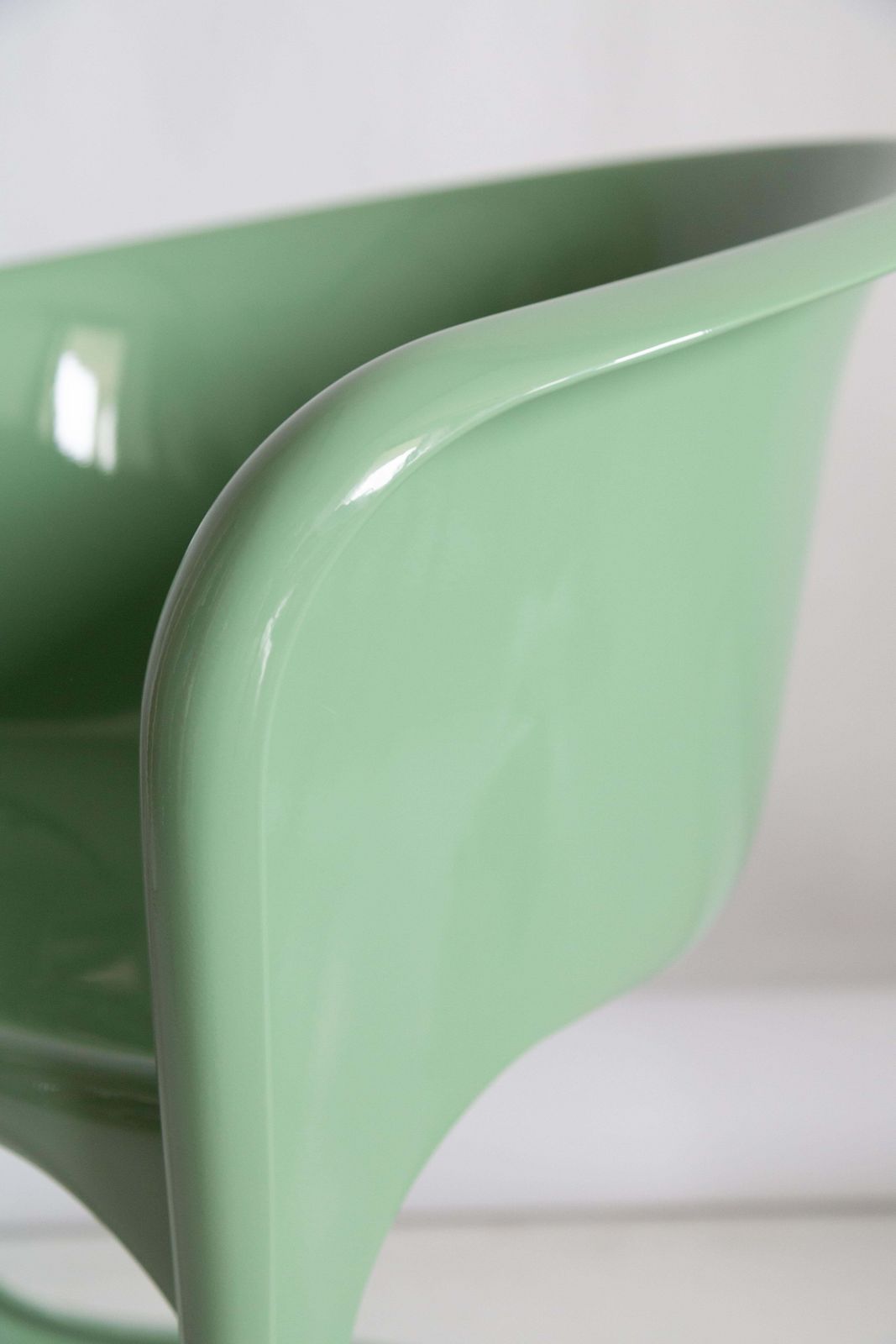 Set Of Four Mid Century Glossy Mint Green Cado Chairs, Steen østergaard, 1974 photo vinterior