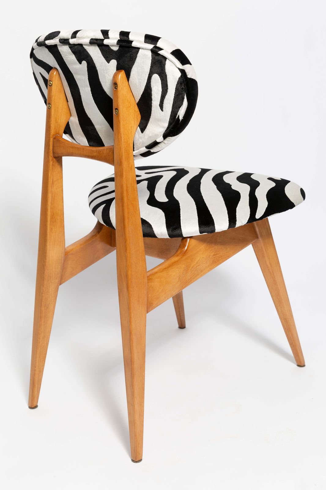 Set Of Six Mid Century Zebra Chairs, Type 200/128 By J. Kedziorek, Europe, 1960s photo vinterior