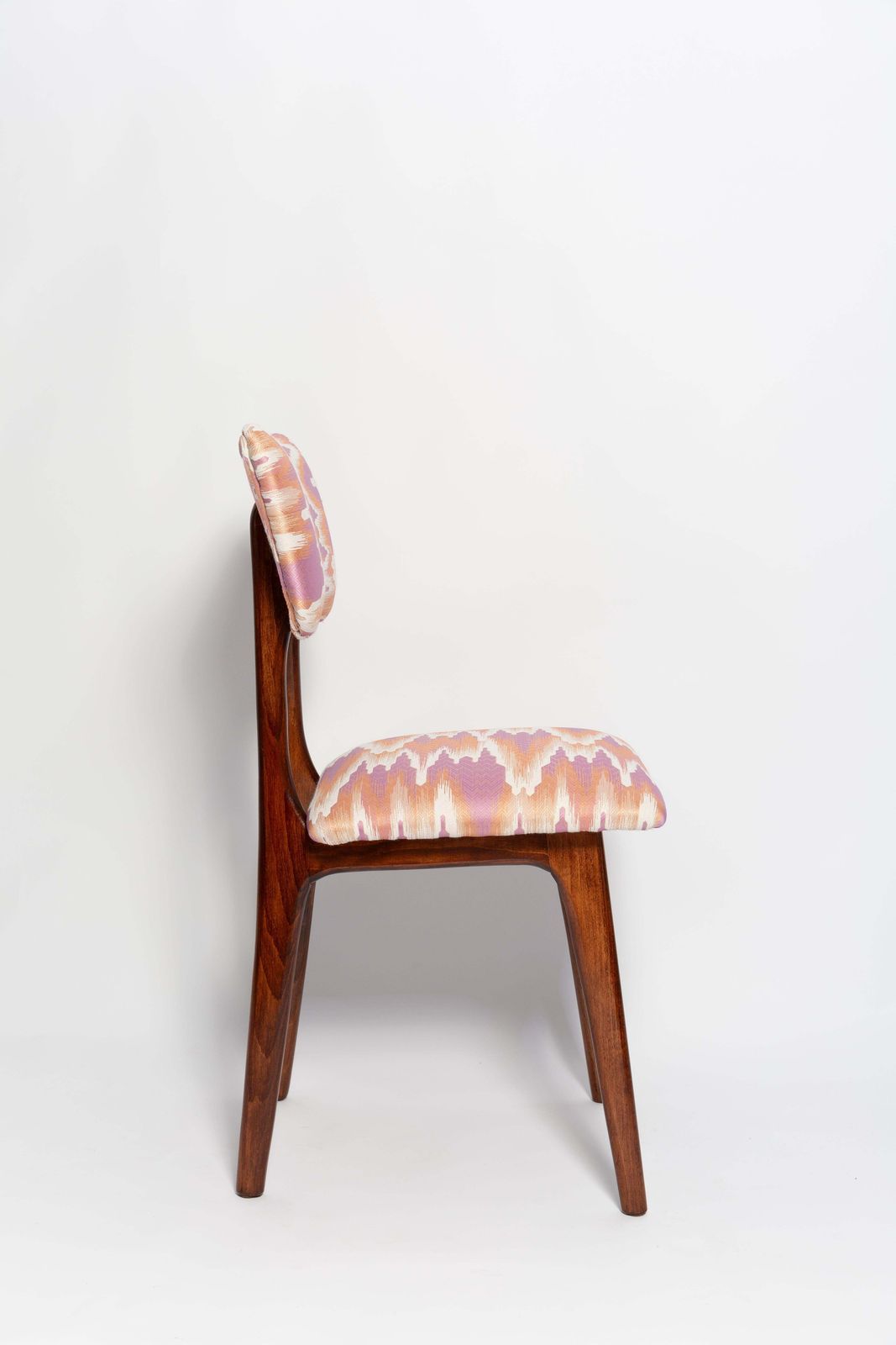 Eight Mid Century Butterfly Chairs, Fandango Jacquard, Dark Wood, Europe, 1960s photo vinterior