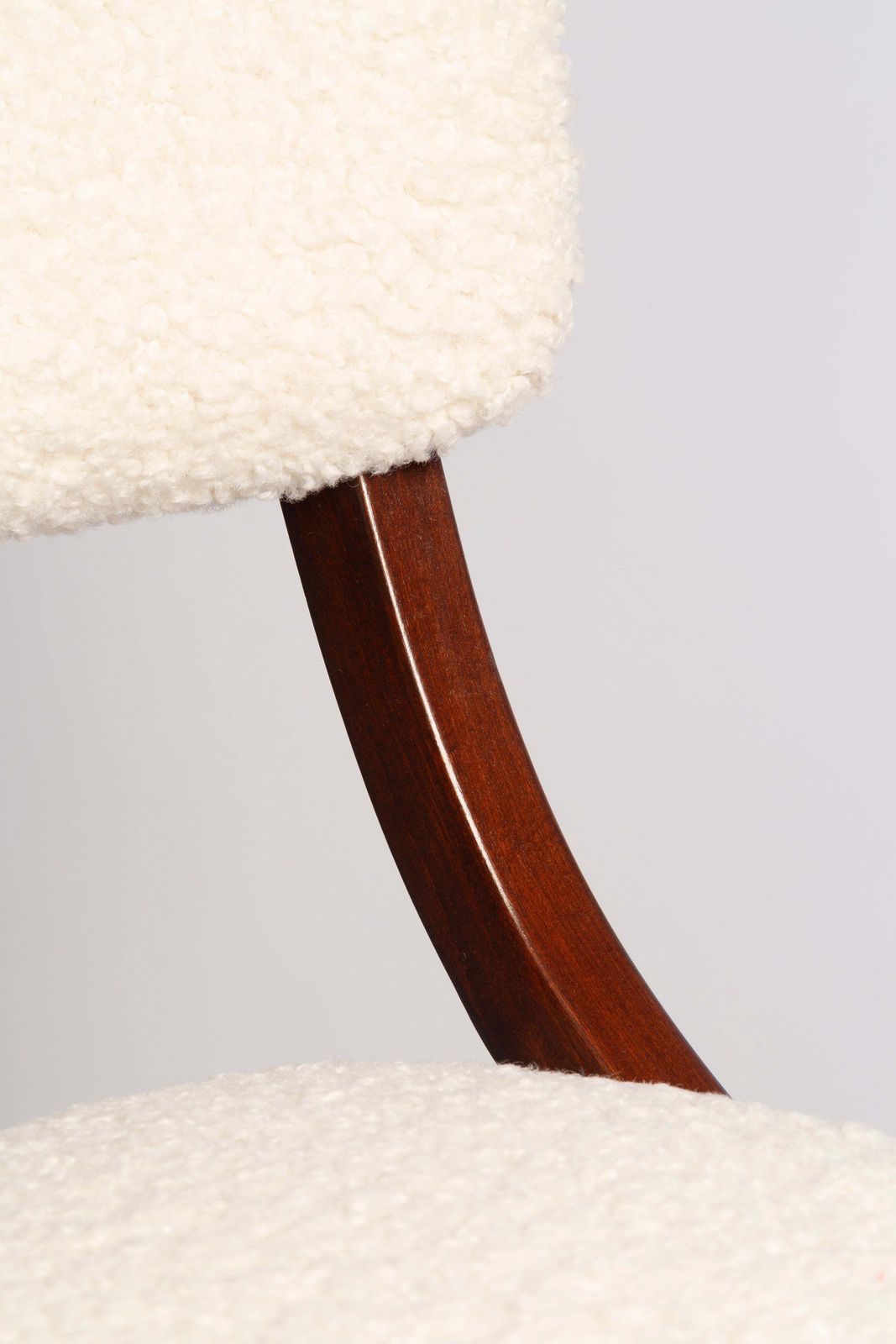 photo furniture Ten Mid Century Modern Bumerang Chairs, Light Creme White Boucle, Poland, 1960s