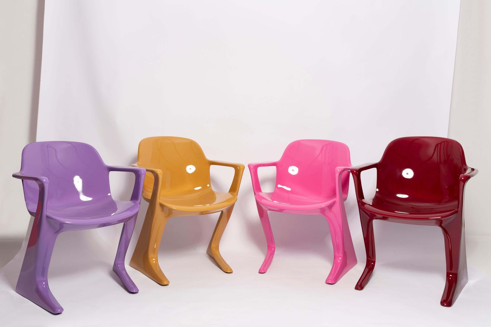Set Of Four Sand Pink Purple And Red Kangaroo Chairs, Ernst Moeckl, Germany 1960 photo Furniture