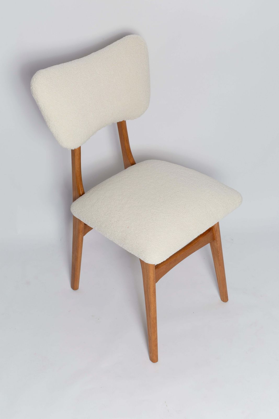 Set Of Twelve Mid Century Butterfly Chairs, Boucle, Light Wood, Europe, 1960s photo vinterior