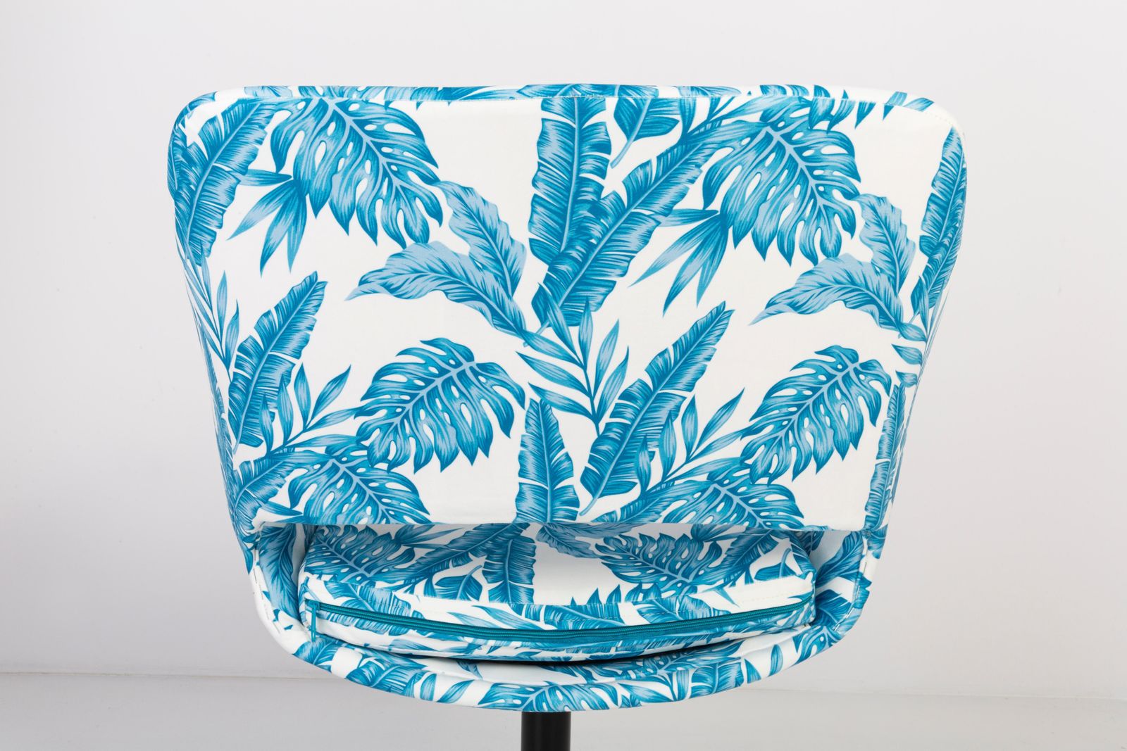 photo vinterior 20th Century Vintage White And Blue Leaves Velvet Swivel Armchair, 1960s
