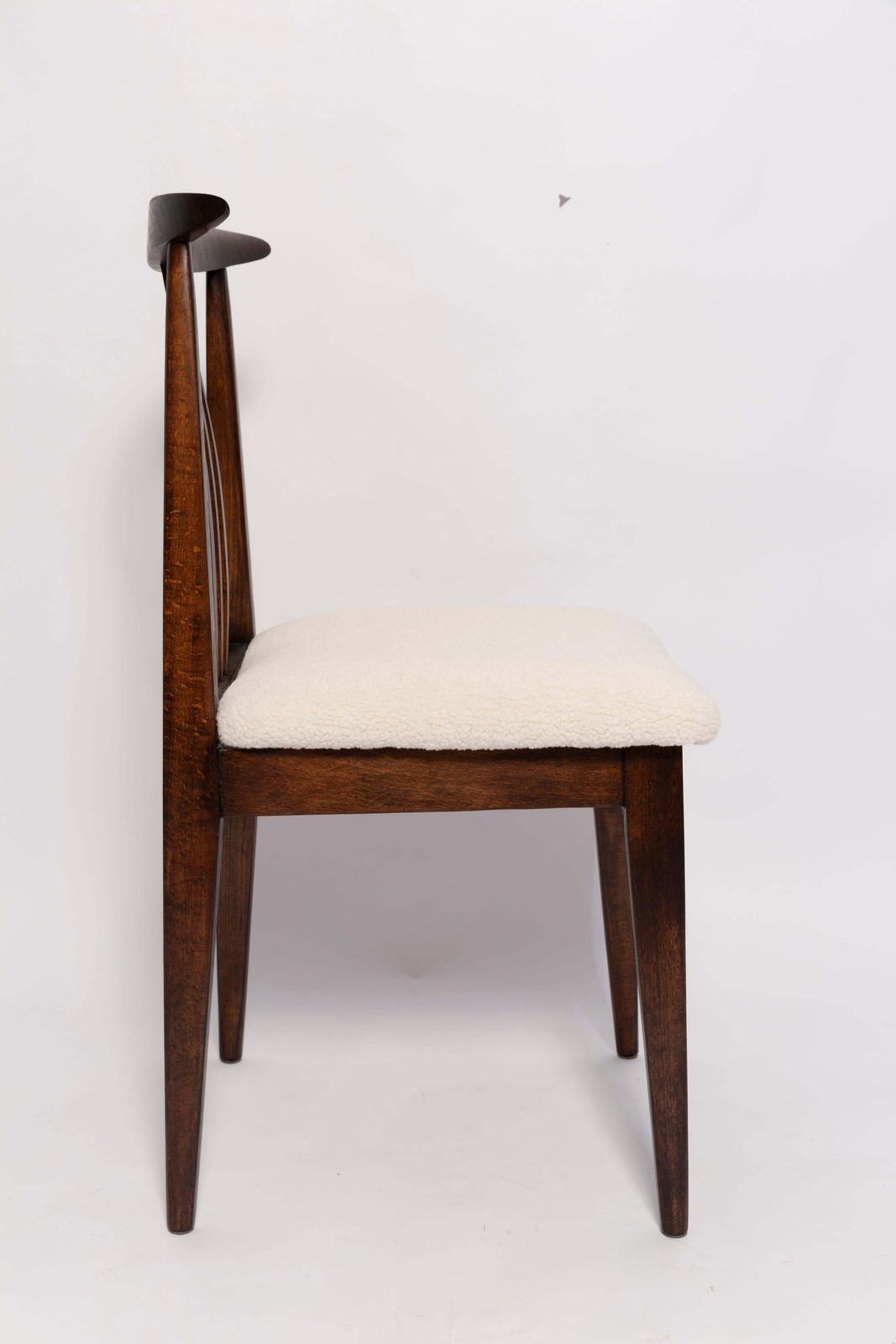 Set Van Twaalf Mid Century Crème Bouclé Stoelen Van M. Zielinski, Europa, Jaren 1960 photo Meubels