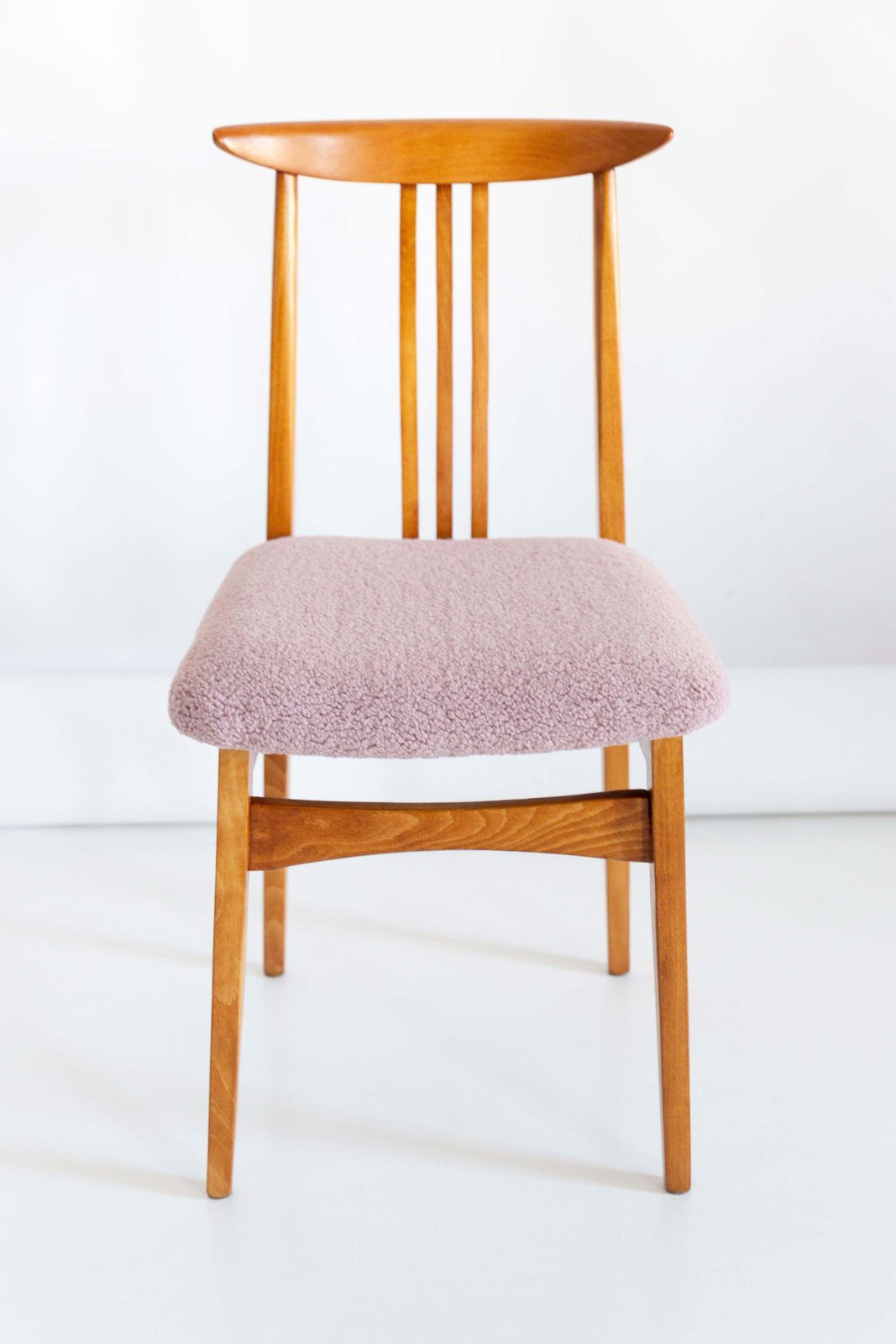 Set Van Zestien Mid Century Stoelen Met Roze Bouclébekleding, Door Zielinski, Polen, Jaren 1960 photo buy