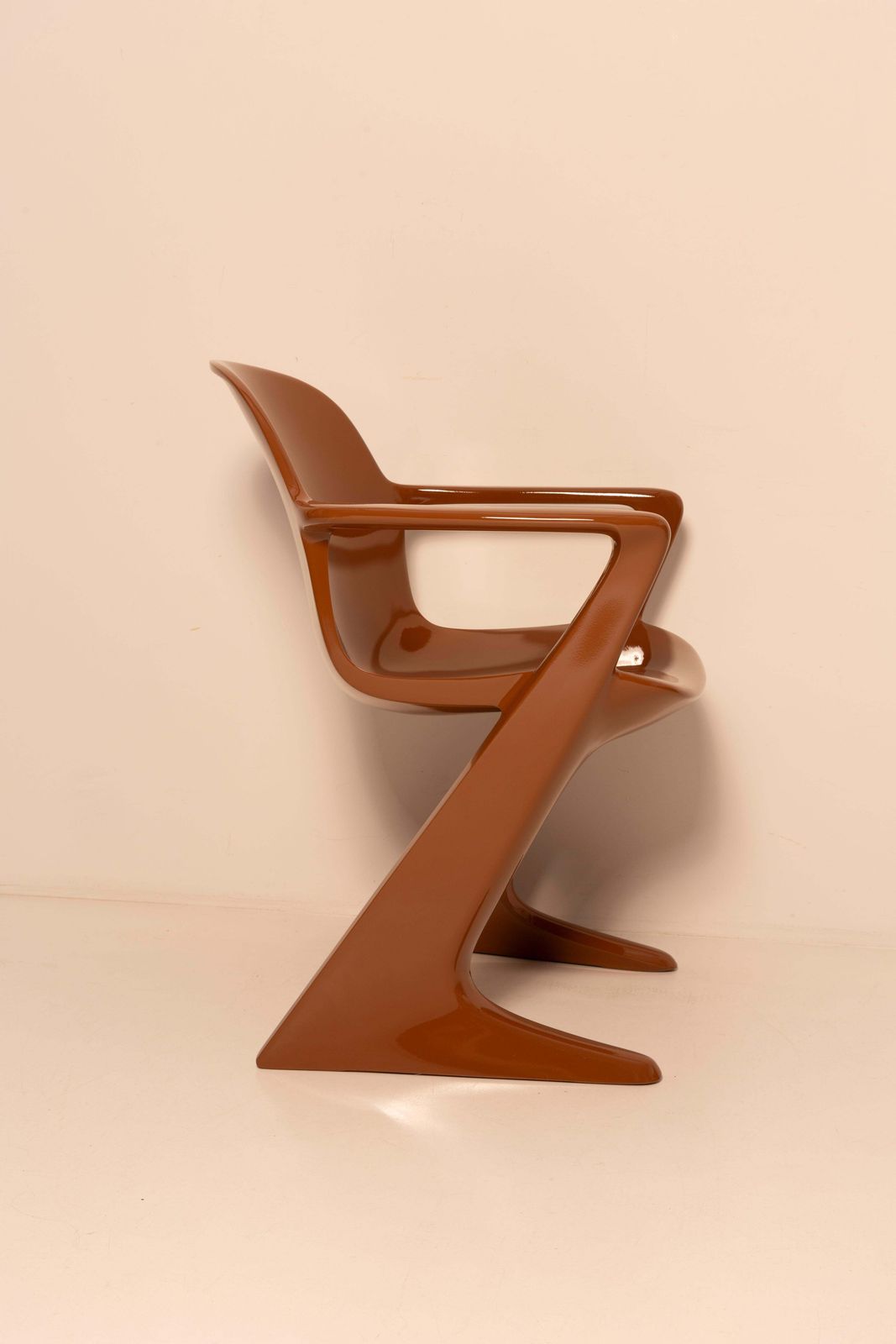 Set Of Eight Mid Century Mocha Pantone Kangaroo Chairs, Ernst Moeckl, Germany photo vintage