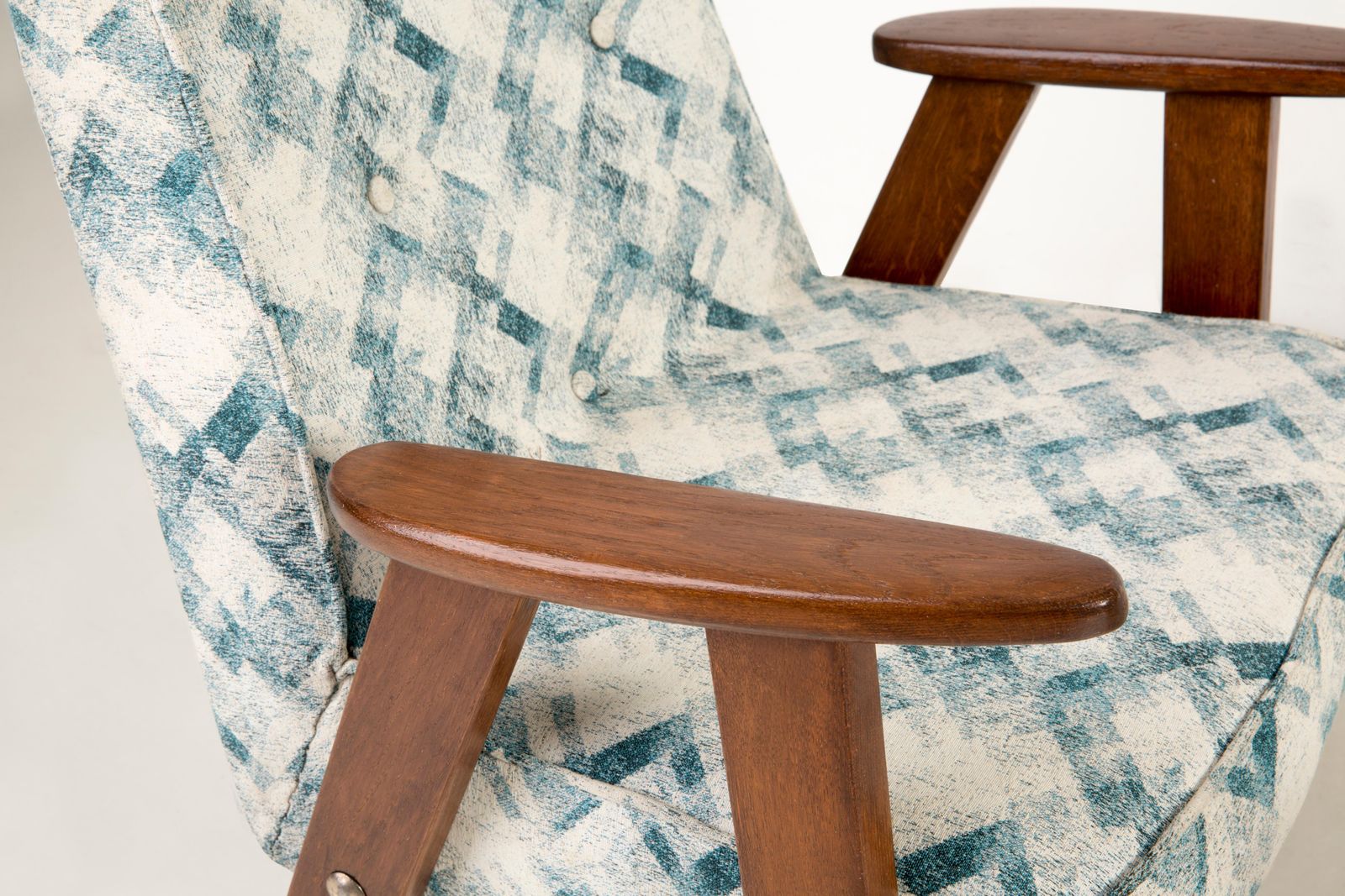 Lichtgroen Gedessineerde 366 Fauteuil, Jozef Chierowski, Jaren 1960 photo Meubels