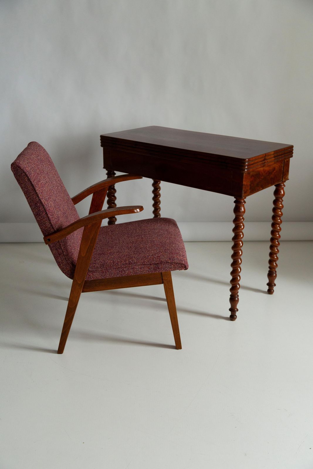 Mid Century Vintage Paarse Melange Fauteuil Van Mieczyslaw Puchala, Jaren 1960 photo furniture