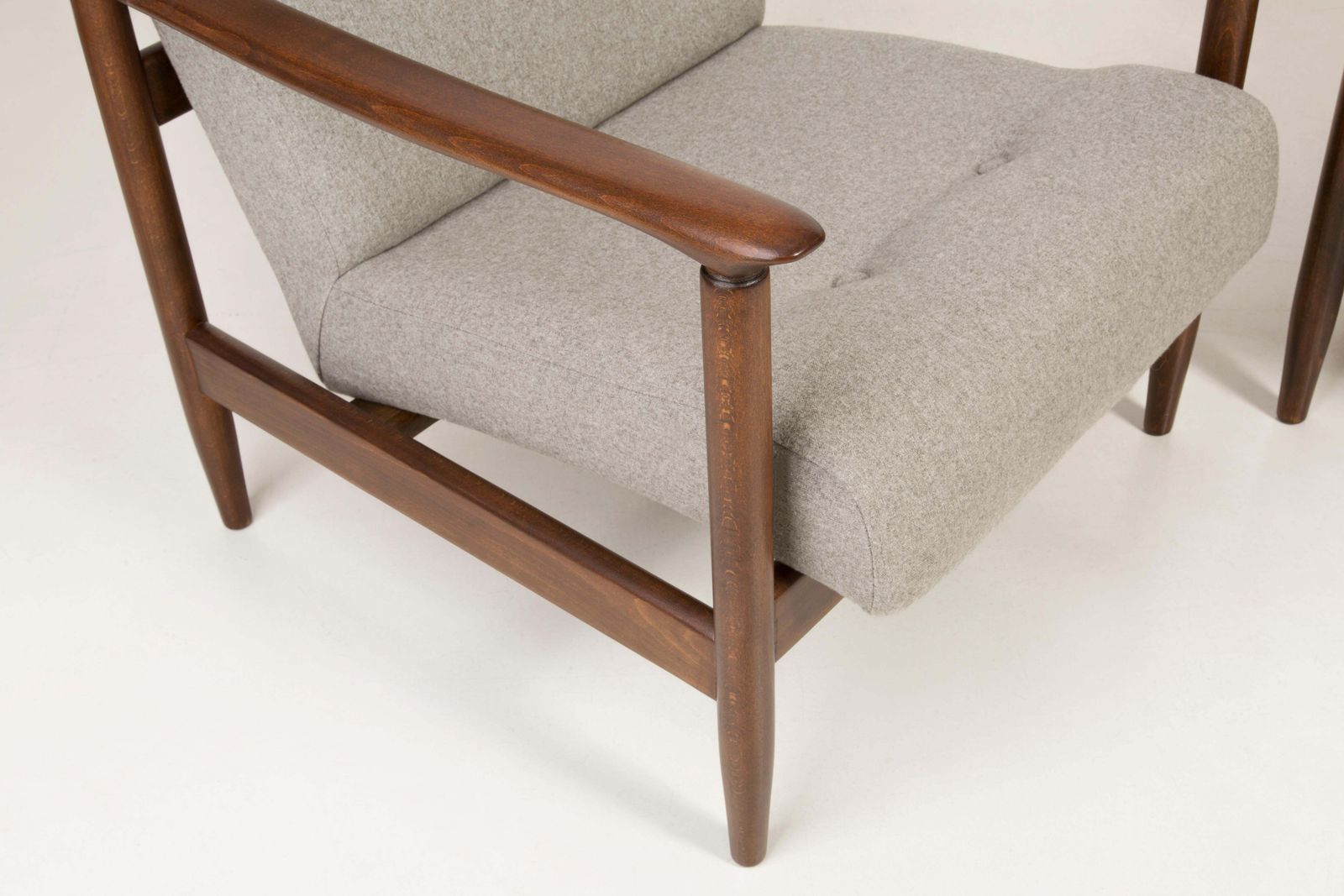 20th Century Beige Armchair, Edmund Homa, Type Gfm 142, 1960s, Poland photo buy