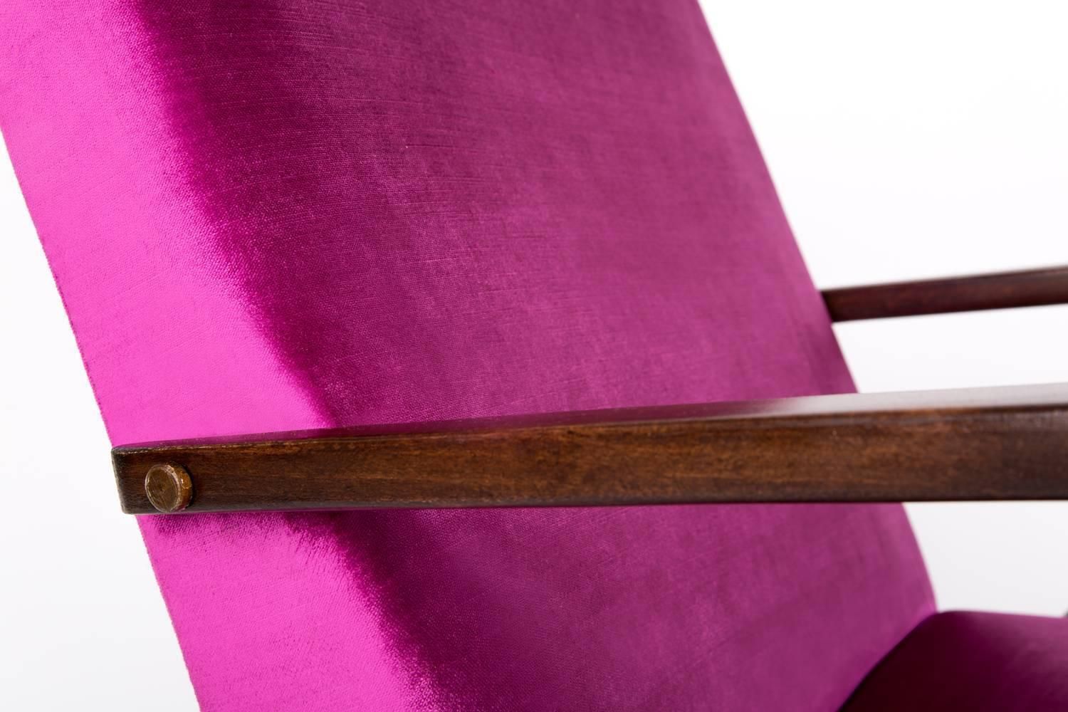 Mid Century Modern Magenta Pink Armchair, B 310 Var, 1960s, Poland photo for sale