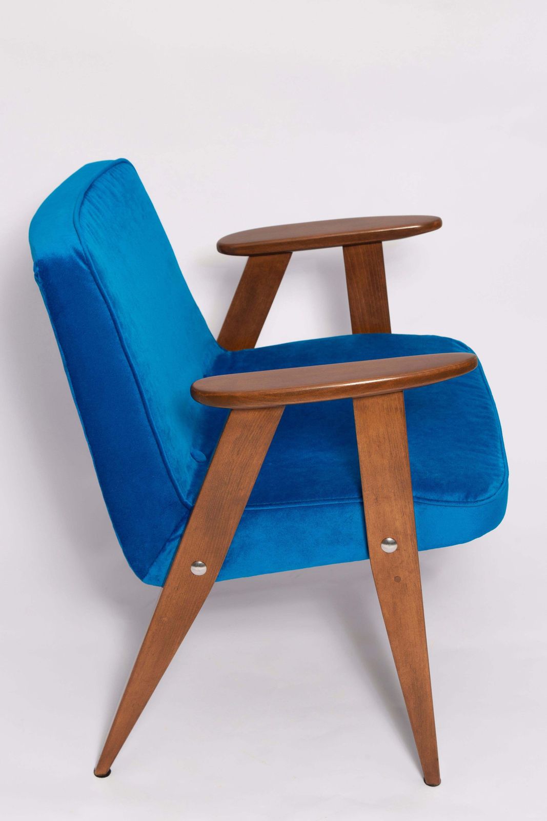 Pair Of Mid Century 366 Armchairs In Blue Velvet, Jozef Chierowski, Europe 1960 photo vinterior