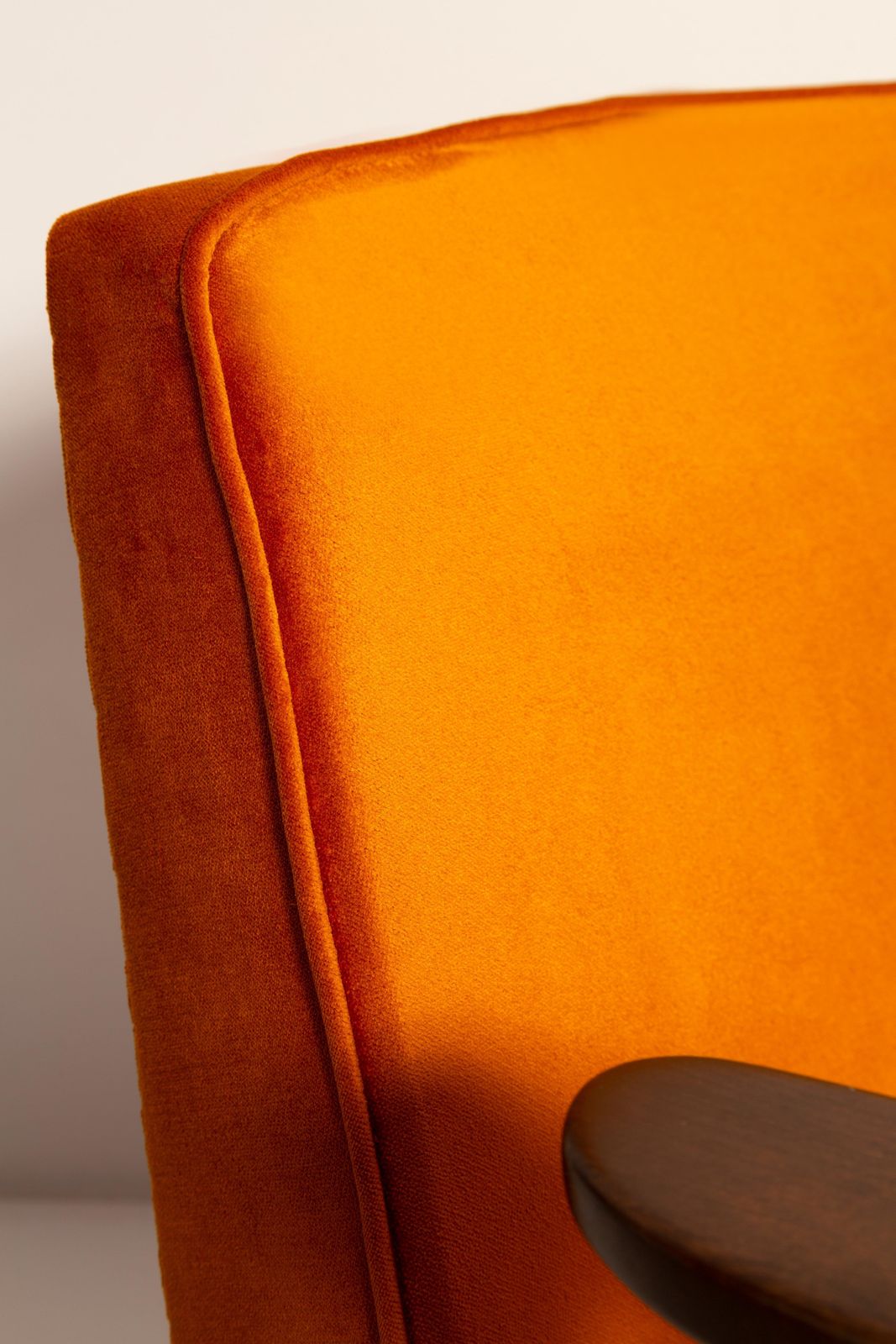 Pair Of Mid Century 366 Armchairs In Orange Velvet, Jozef Chierowski, Europe 1960 photo 2551.0