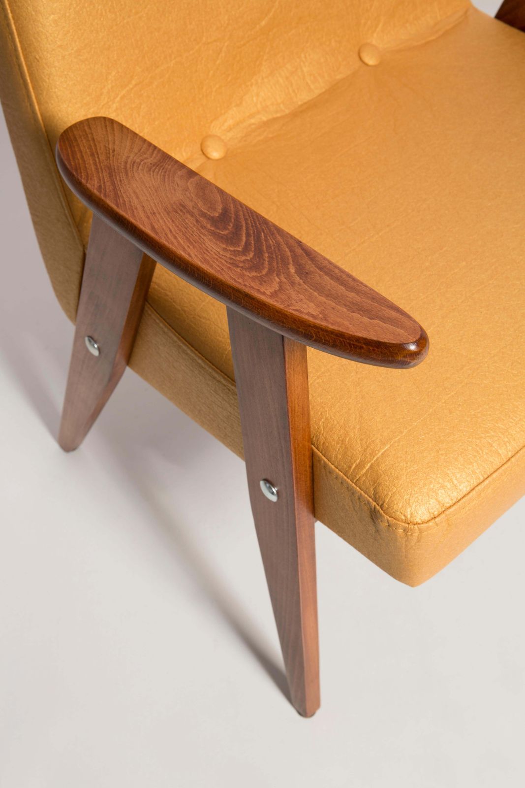 Two Midcentury 366 Club Armchairs In Pineapple Leather, Jozef Chierowski, 1960s photo 2551.0