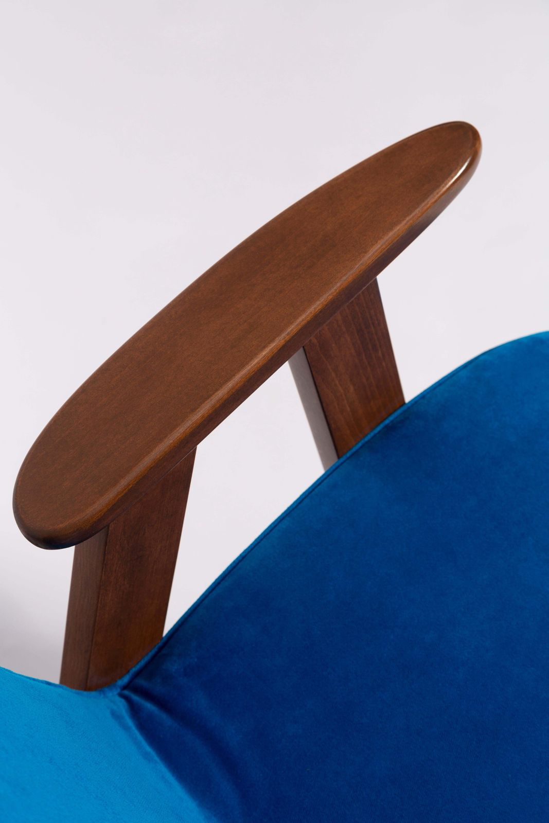 Pair Of Mid Century 366 Armchairs, Pink And Blue, By Chierowski Europe, 1960s photo Furniture