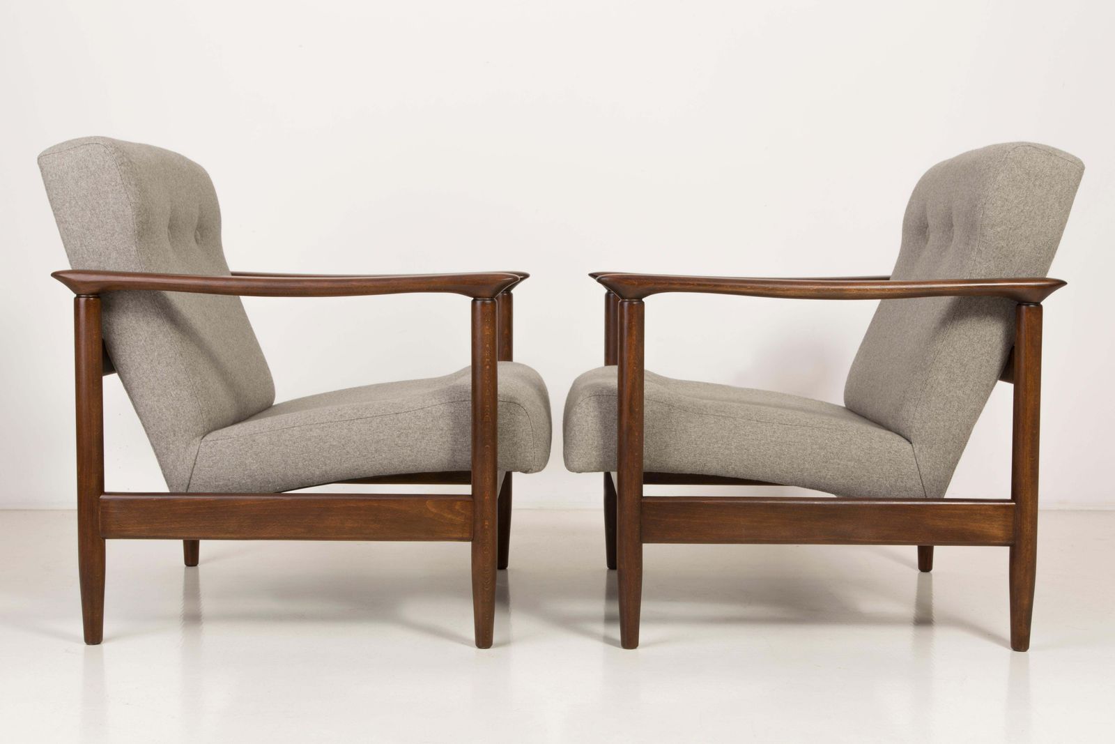 Pair Of Beige Armchairs, Edmund Homa, Type Gfm 142, 1960s, Poland photo buy