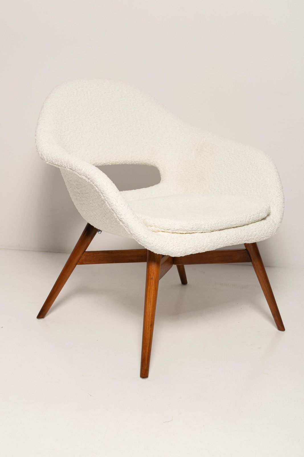 Set Of 2 Mid Century White Boucle Shell Chairs, M Navratil, Czechoslovakia, 1960 photo for sale