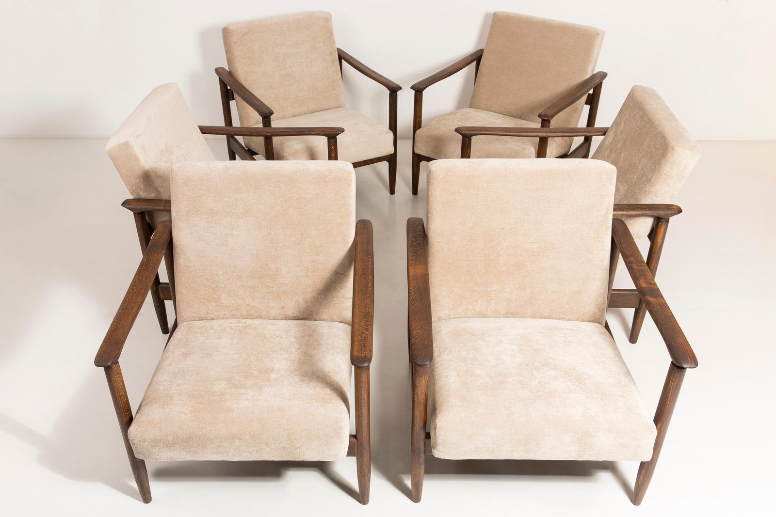 Set Of Six Mid Century Modern Beige Armchairs, Edmund Homa, 1960s, Poland photo vinterior