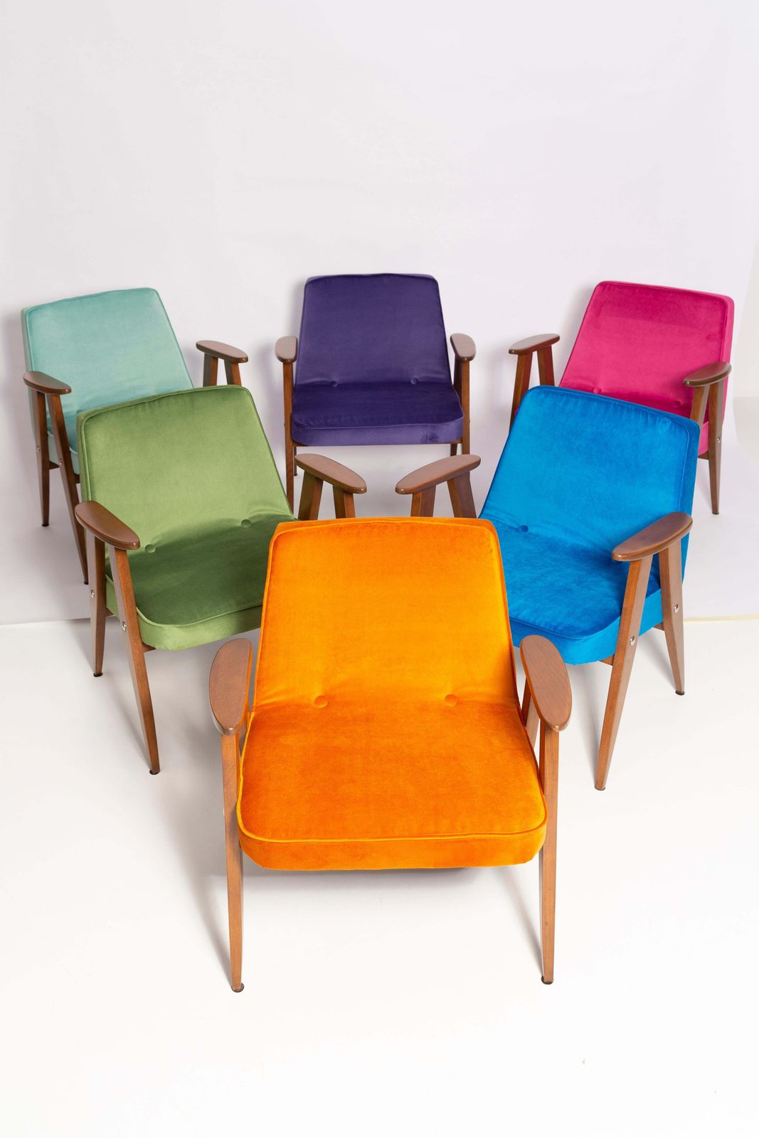 Set Van Zes Mid Century 366 Fauteuils, Fluweel, Jozef Chierowski, Europa 1960 photo Meubels