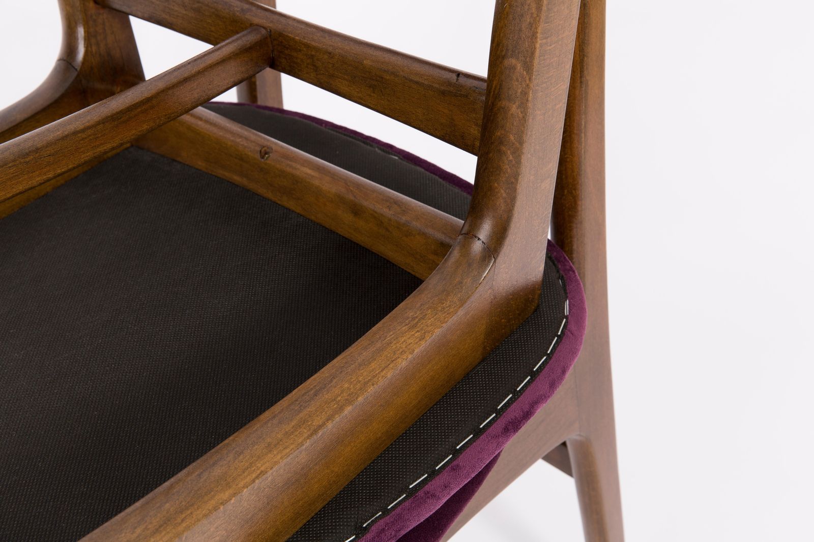 Meubels Set Van Zes 20e Eeuwse Stoelen Met Pruimkleurig Fluweel, Rajmund Halas, Europa, Jaren 1960 photo
