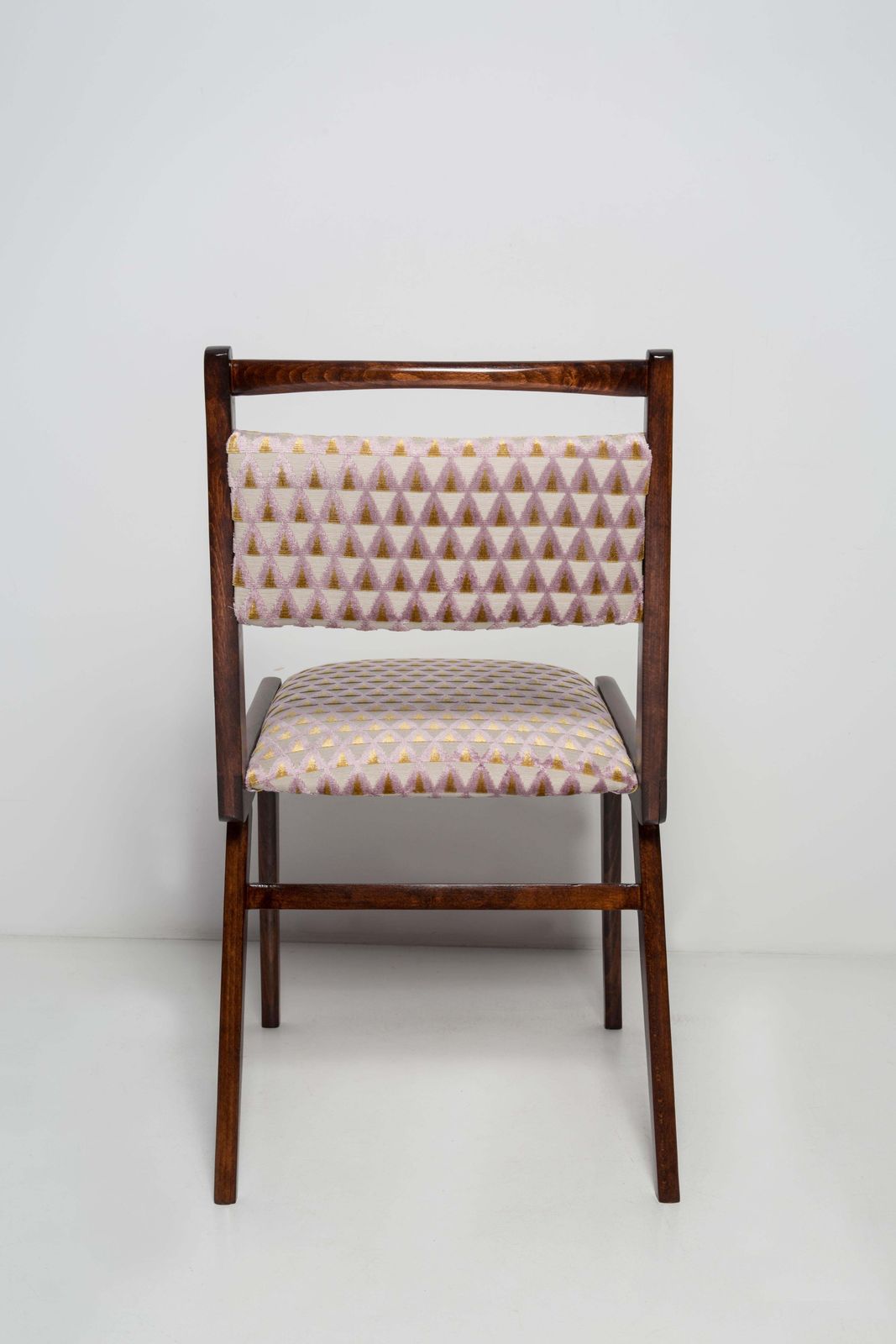 Set Of Eight Mid Century Light Purple Amuleto Velvet Jar Chairs, Poland, 1960s photo 4252.0