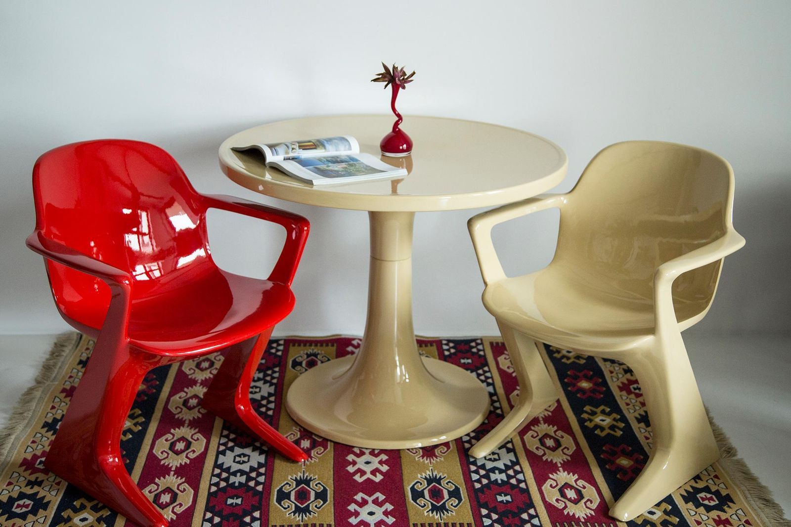 Midcentury Beige And Red Kangaroo Chairs And Table Ernst Moeckl, Germany, 1968 photo Furniture
