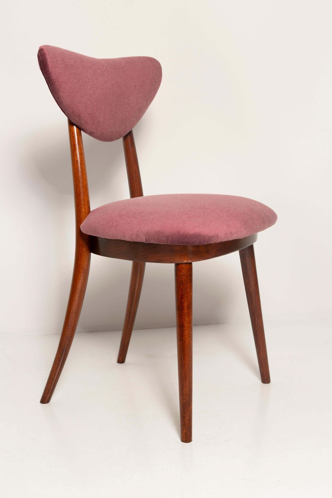 Set Of Eight Midcentury Plum Violet Velvet Heart Chairs, Europe, 1960s photo vinterior