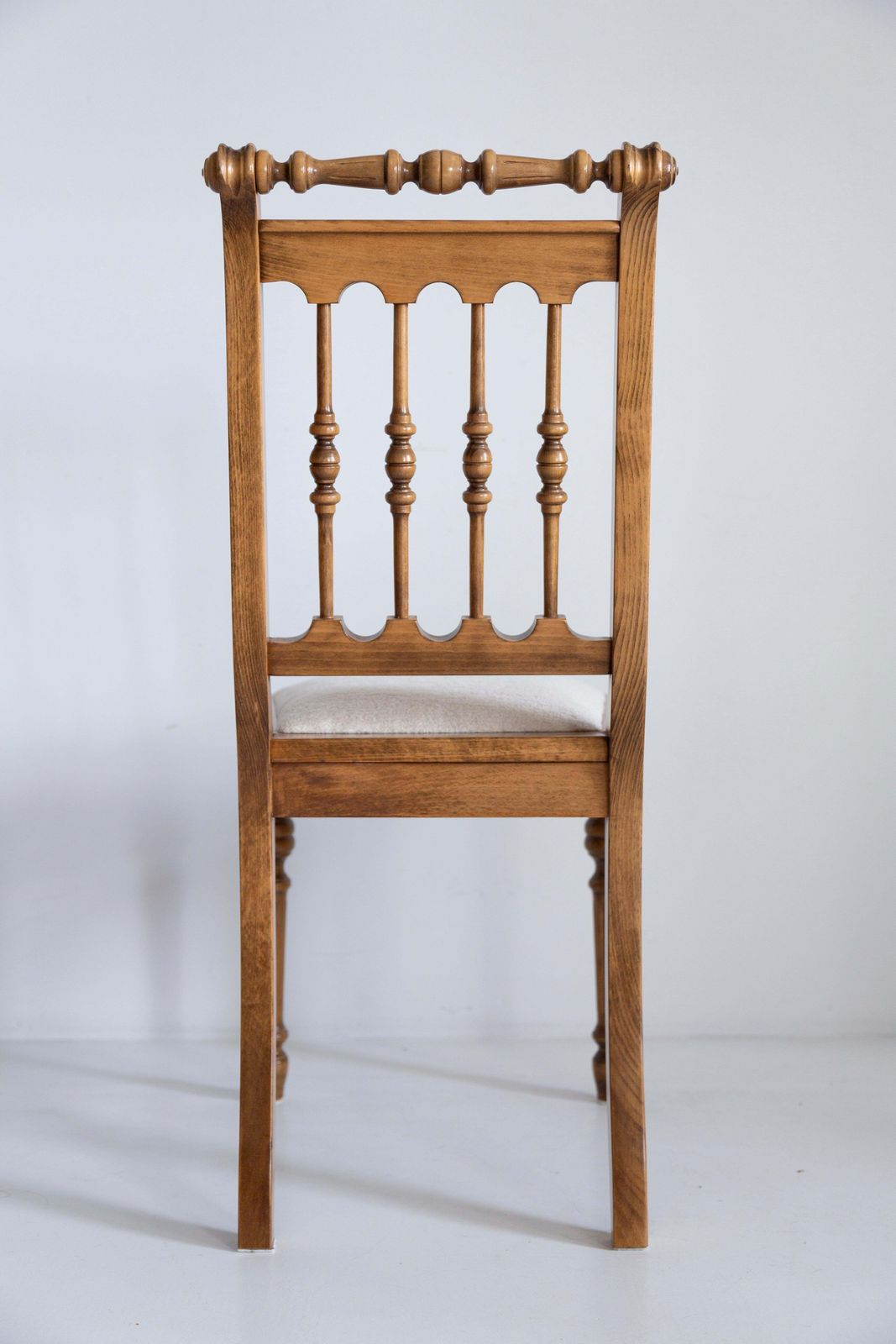 photo furniture Set Of Six Mid Century Unique Chairs, White Chenille, Oak Wood, Europe, 1960s
