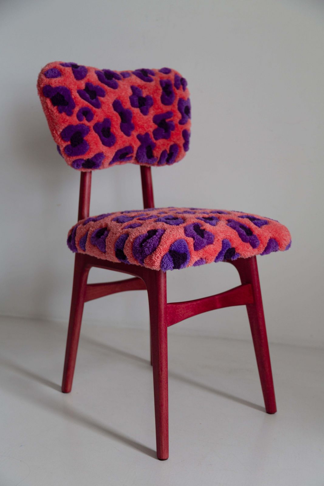 Six Mid Century Butterfly Chairs, Hand Tufting Pink Wool Leopard, Europe, 1960s photo furniture