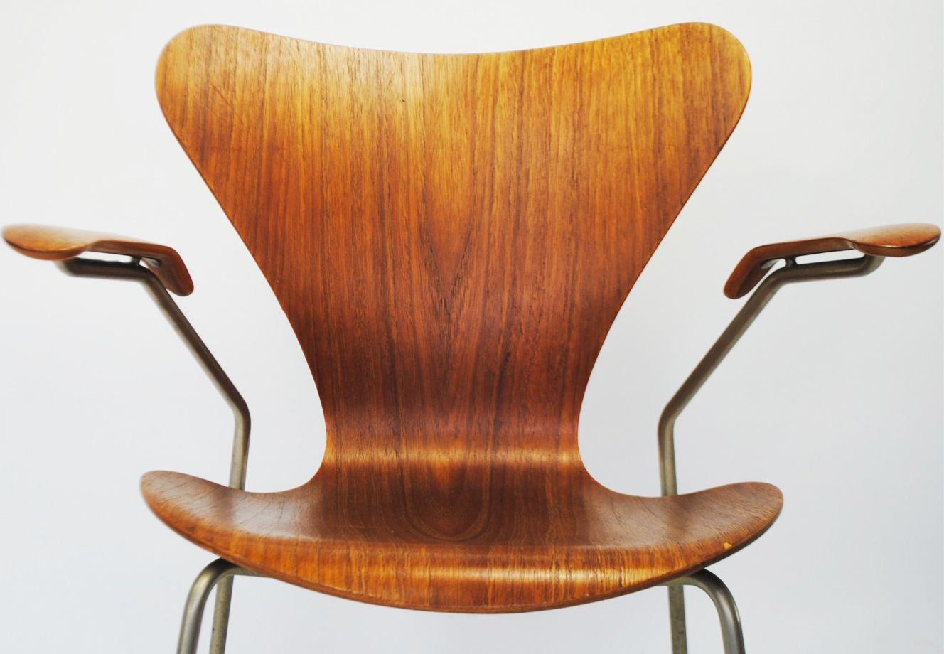 Teak Jacobsen 7 Series photo furniture