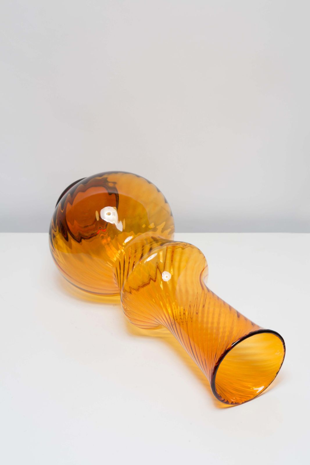 Mid Century Artistic Glass Yellow Vase, Tarnowiec, Sulczan, Europe, 1970s photo vintage