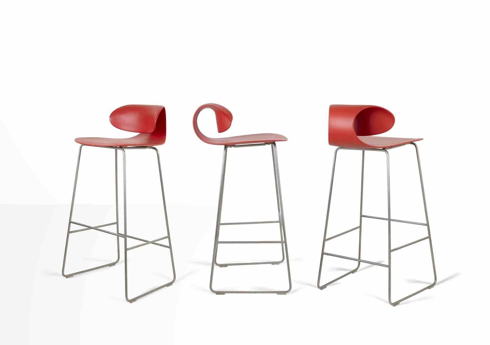 Set Of 7 Red Maxima Benches By William Sawaya & Paolo Moroni, Italy 1990s photo furniture