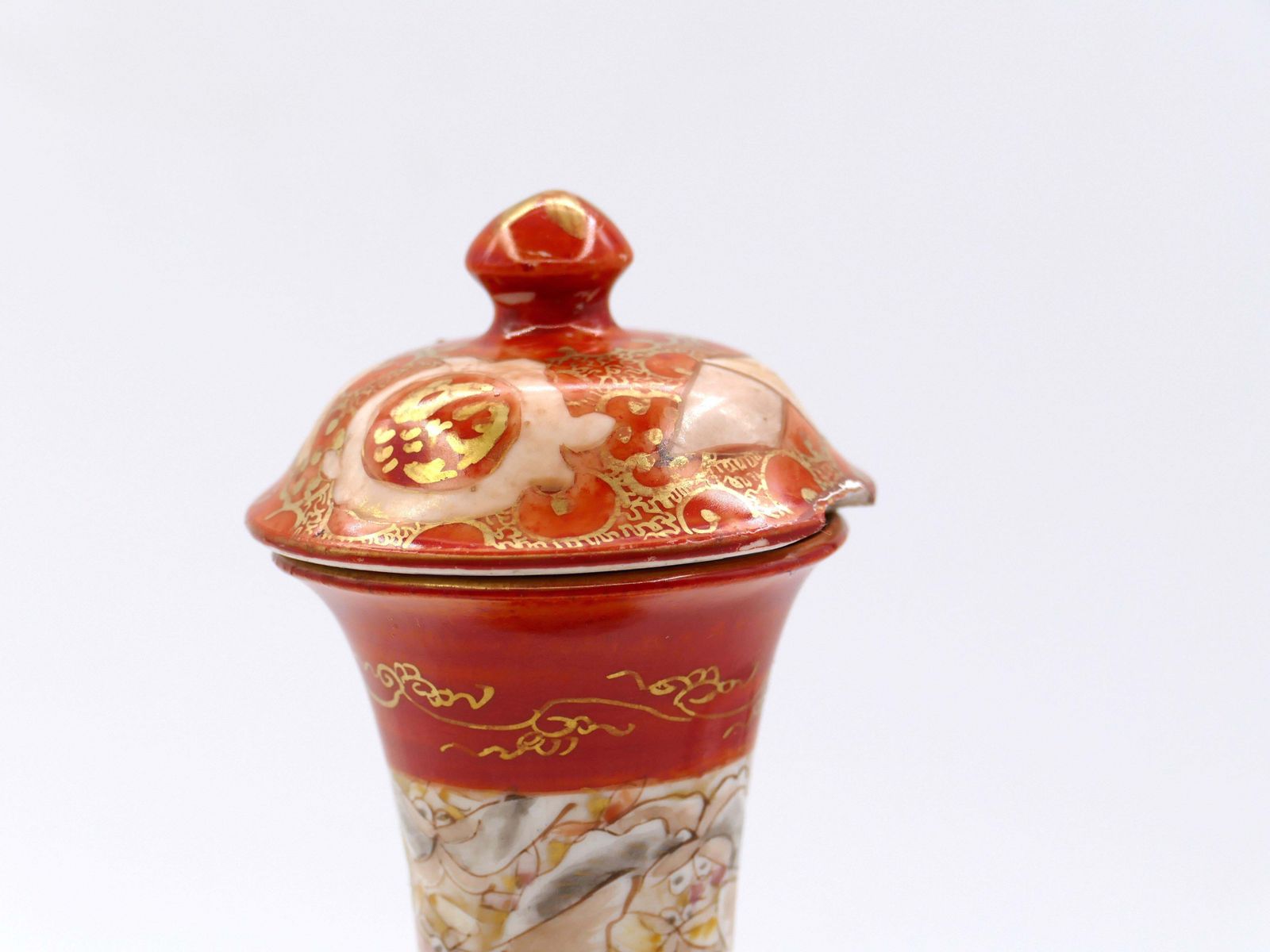 photo furniture Ancient Japanese Kutani Vases, 19th Century