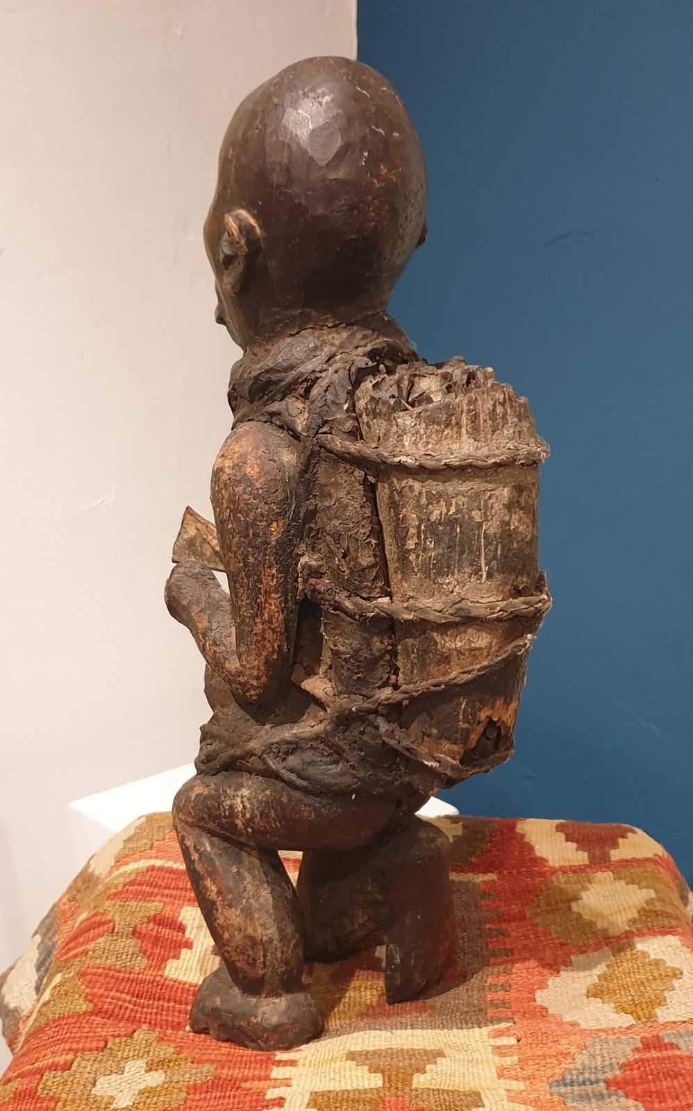 photo buy Songye Craftsmenstatue Songye, Kneeling Male Figure, Democratic Republic Of Congo