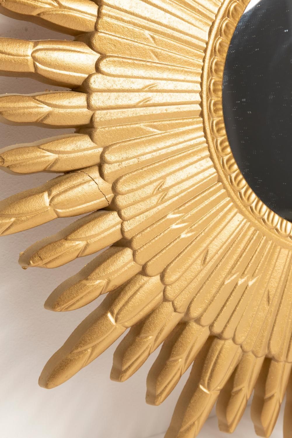 photo furniture 20th Century, Modern Gold Italian Big Sunburst Mirror, Giltwood, 1960s