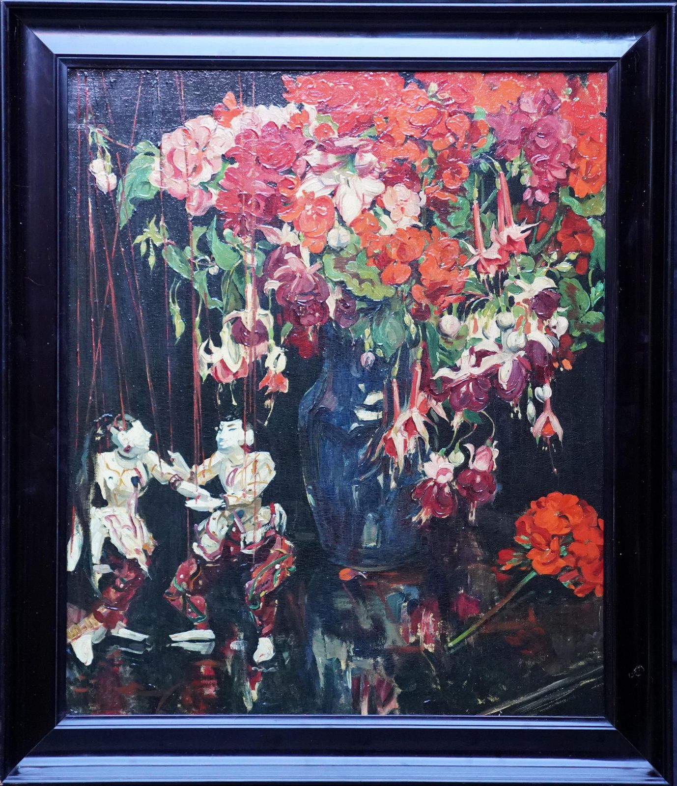 photo vinterior Herbert Davis Richterstill Life Of Fuchsias, Geraniums And Marionettes   British 30's Oil Paintingcirca 1930