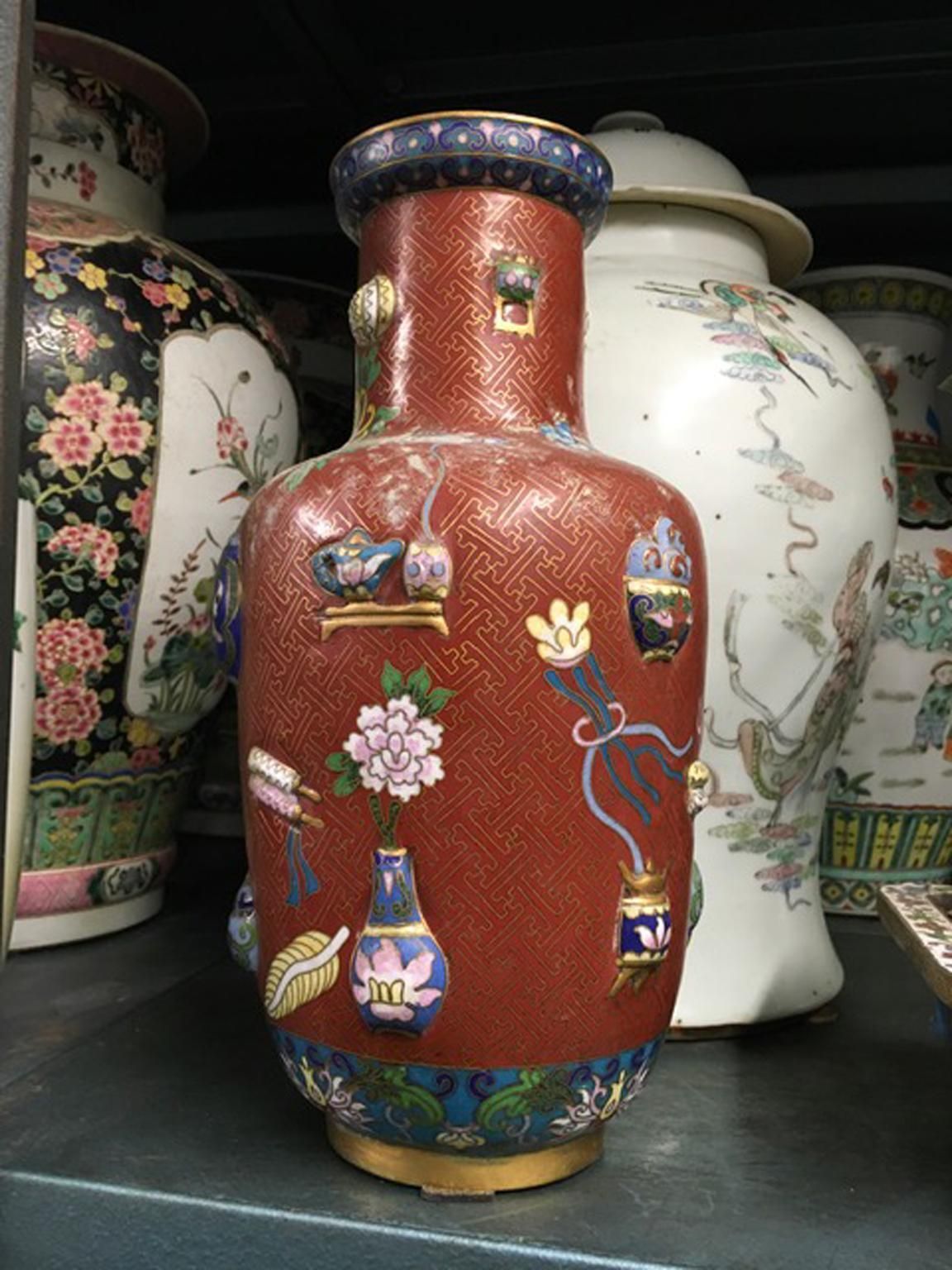 Qing Dinasty Mid 20th Century Fine Enameled Vase China Export photo furniture