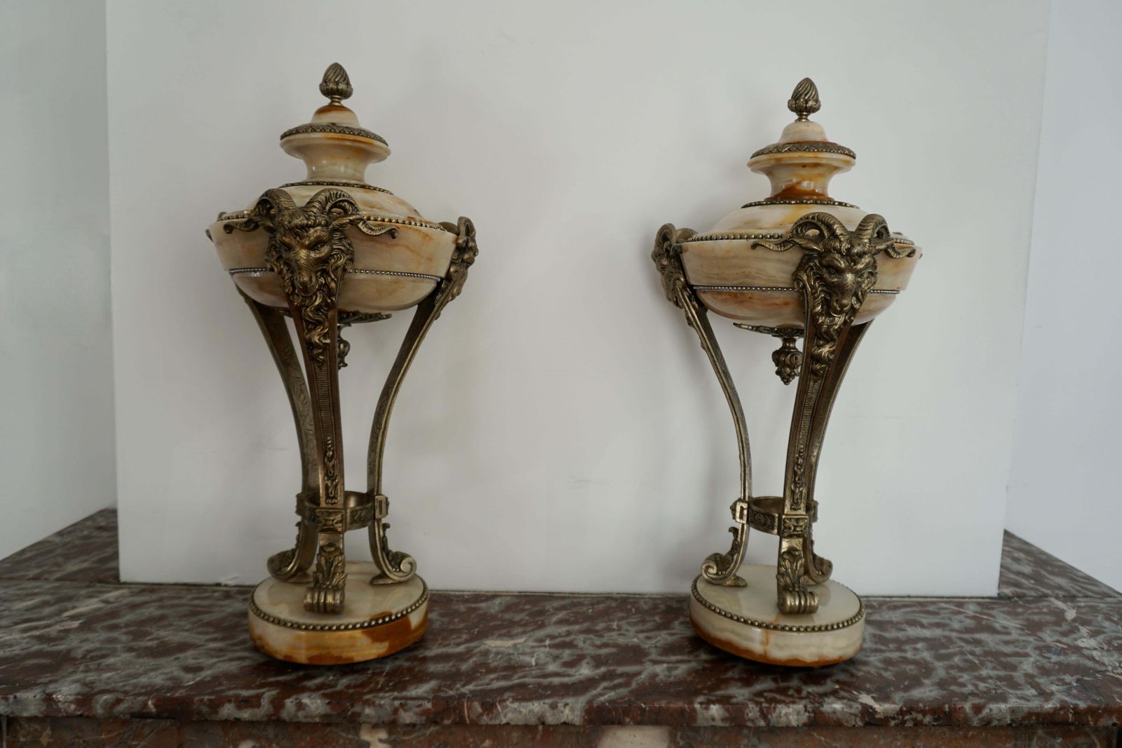 photo furniture A Nice Pair Of Onyx And Silvered Bronze Ornamental Vases