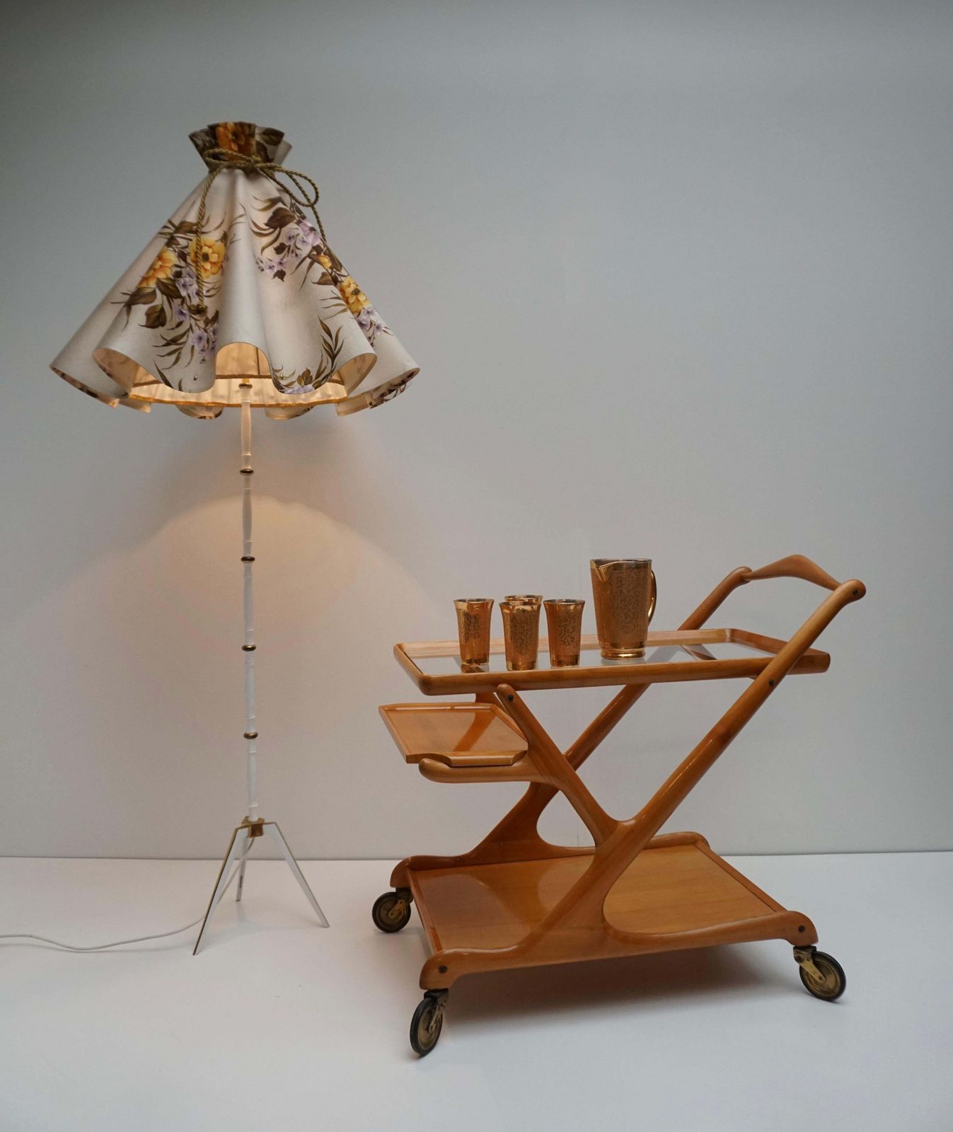 Elegant Wooden Bar Cart Serving Trolley, Italy, 1950s photo Furniture