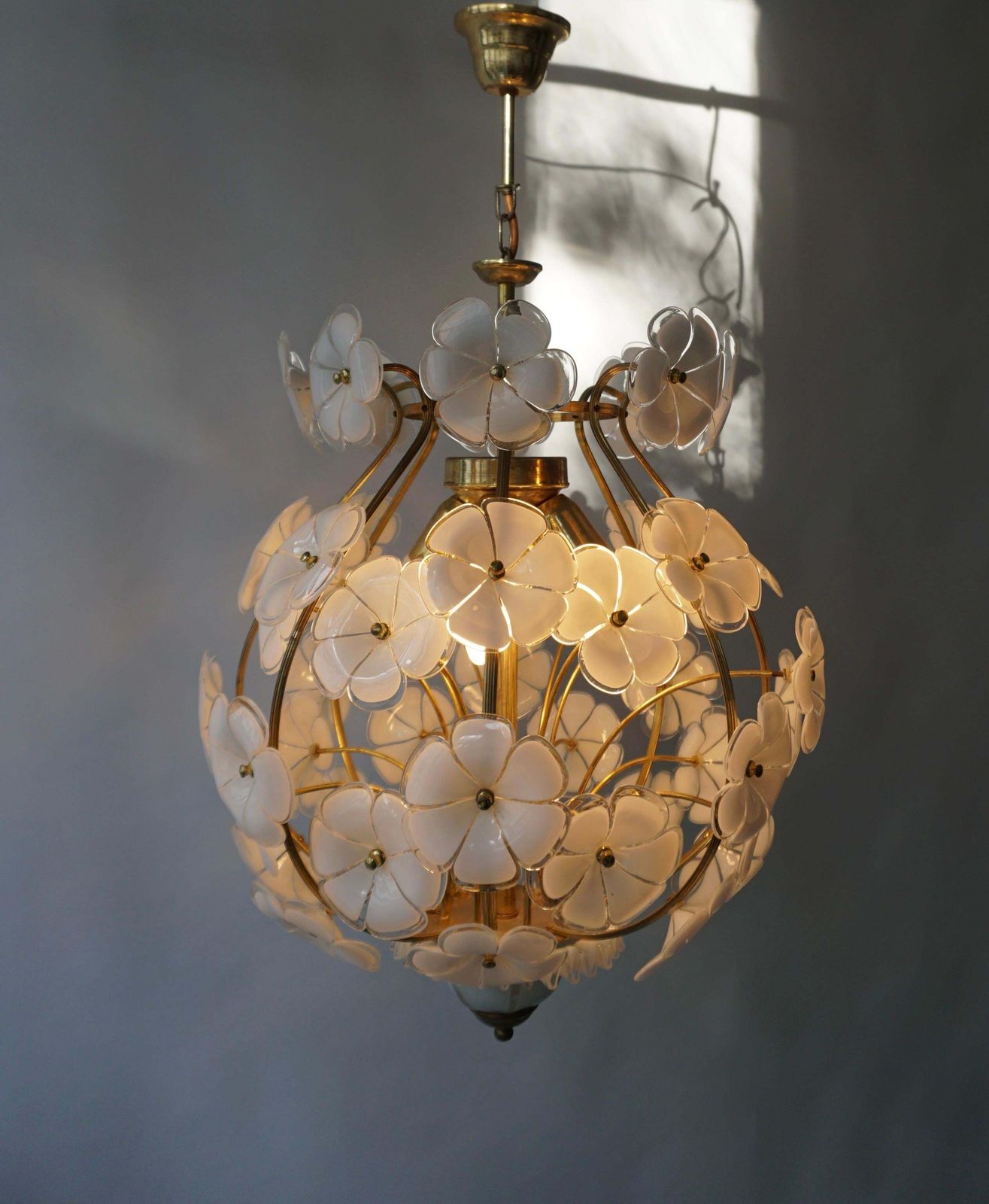 One Of Two Elegant Murano Glass Flower Sputnik Style Chandelier photo buy