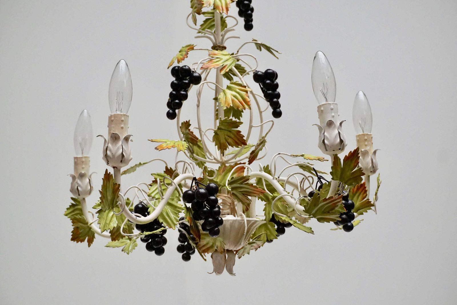 Metal Painted Chandelier With Bunches Of Grapes photo 2635.0