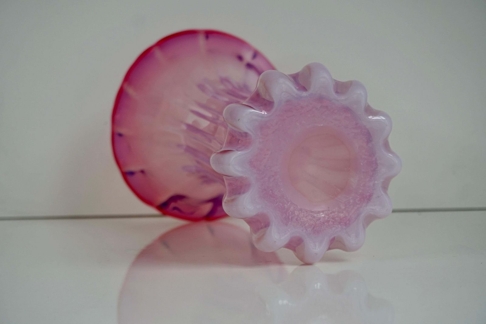 Tall Vintage Italian Murano Pink Glass Vase photo vinterior