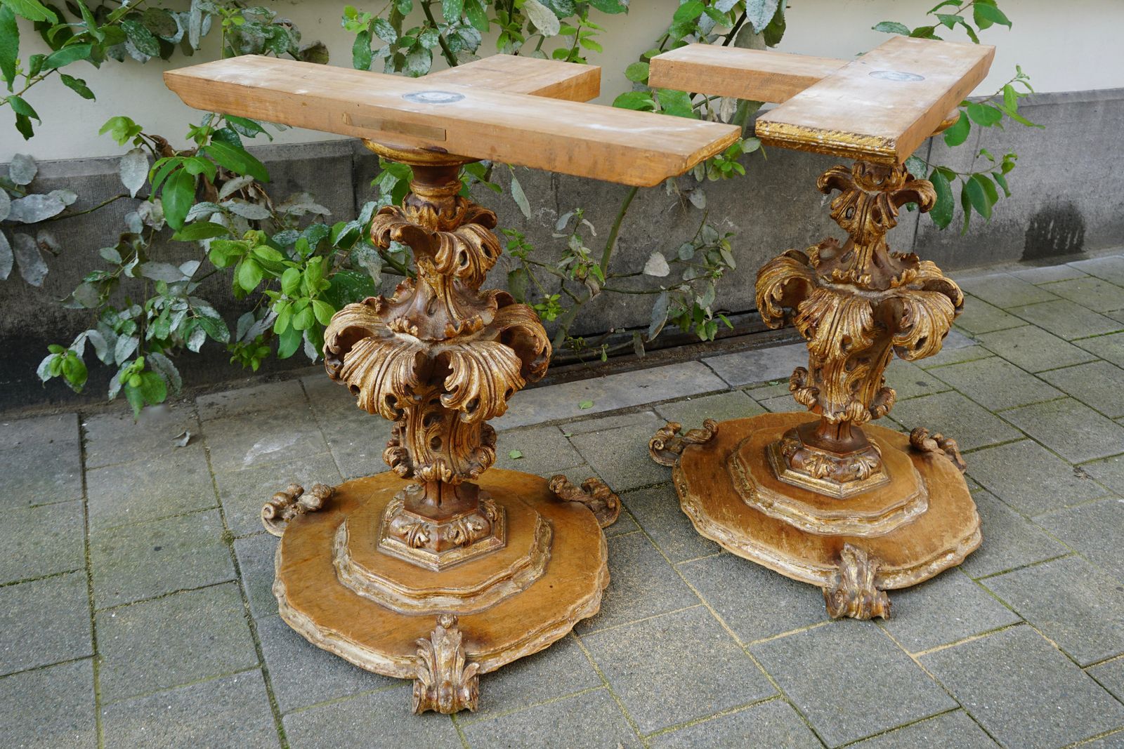 Extraordinary Italian Baroque Gilt Wood Table Supports Early 18th Century photo vinterior