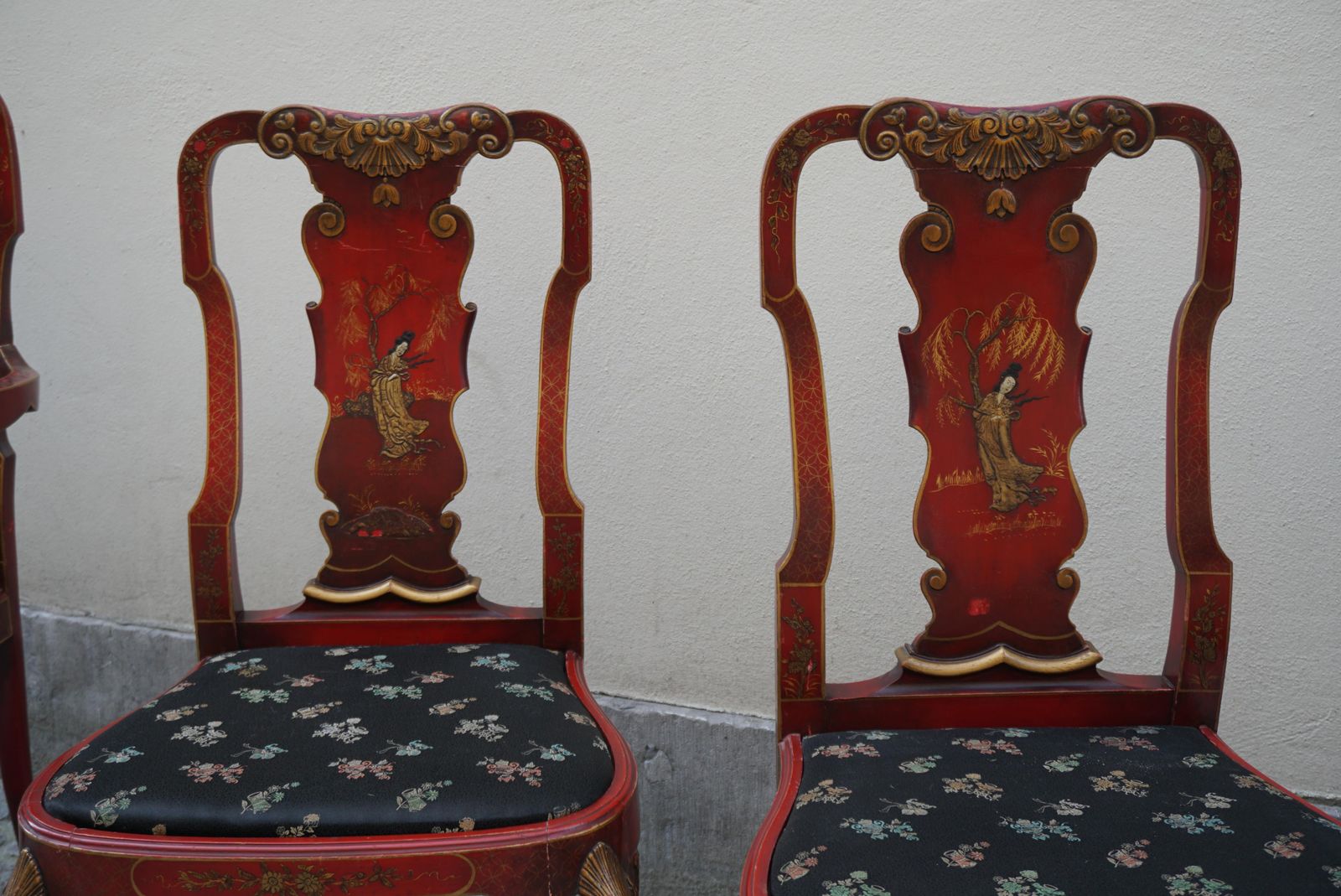 photo vintage Red Lacquered English Chippendale Living Room Set In Japanese Style
